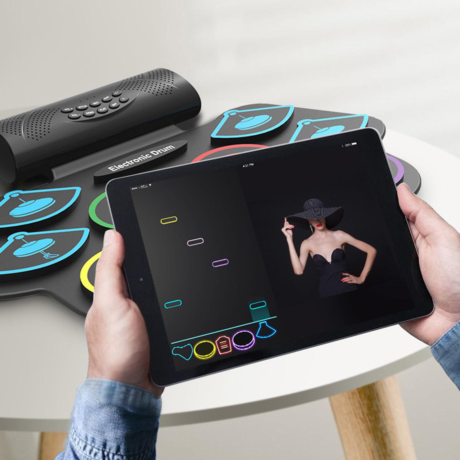 Batería Electrónica, 9 Pads Enrollables Batería Eléctrica, Batería MIDI Portátil Recargable con Pedales, Conector para Auriculares, 2 Altavoces Integrados