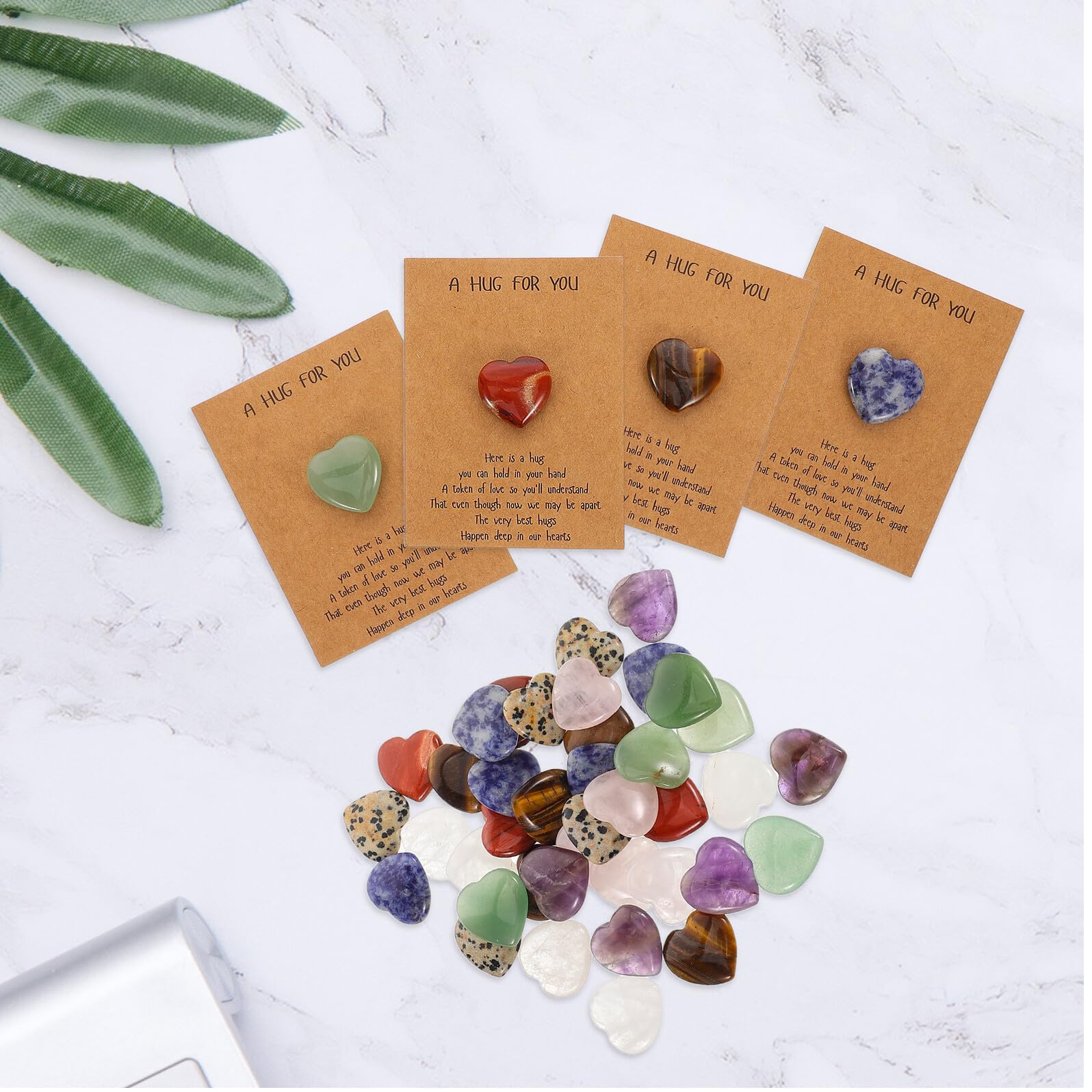 Set da 40 Biglietti di Auguri con Pietre Naturali a Forma di Cuore 2 CM Carte Regalo per Festa degli Innamorati e Compleanni Bomboniere Romantiche per Regali di Anniversario e