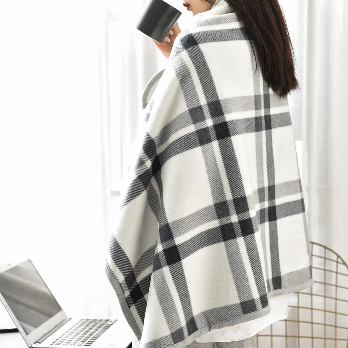 Poncho de franela con botones para mujer, manta acogedora a cuadros hasta la rodilla, manta portátil estilo bufanda de felpa para cama, sofá, oficina y viajes