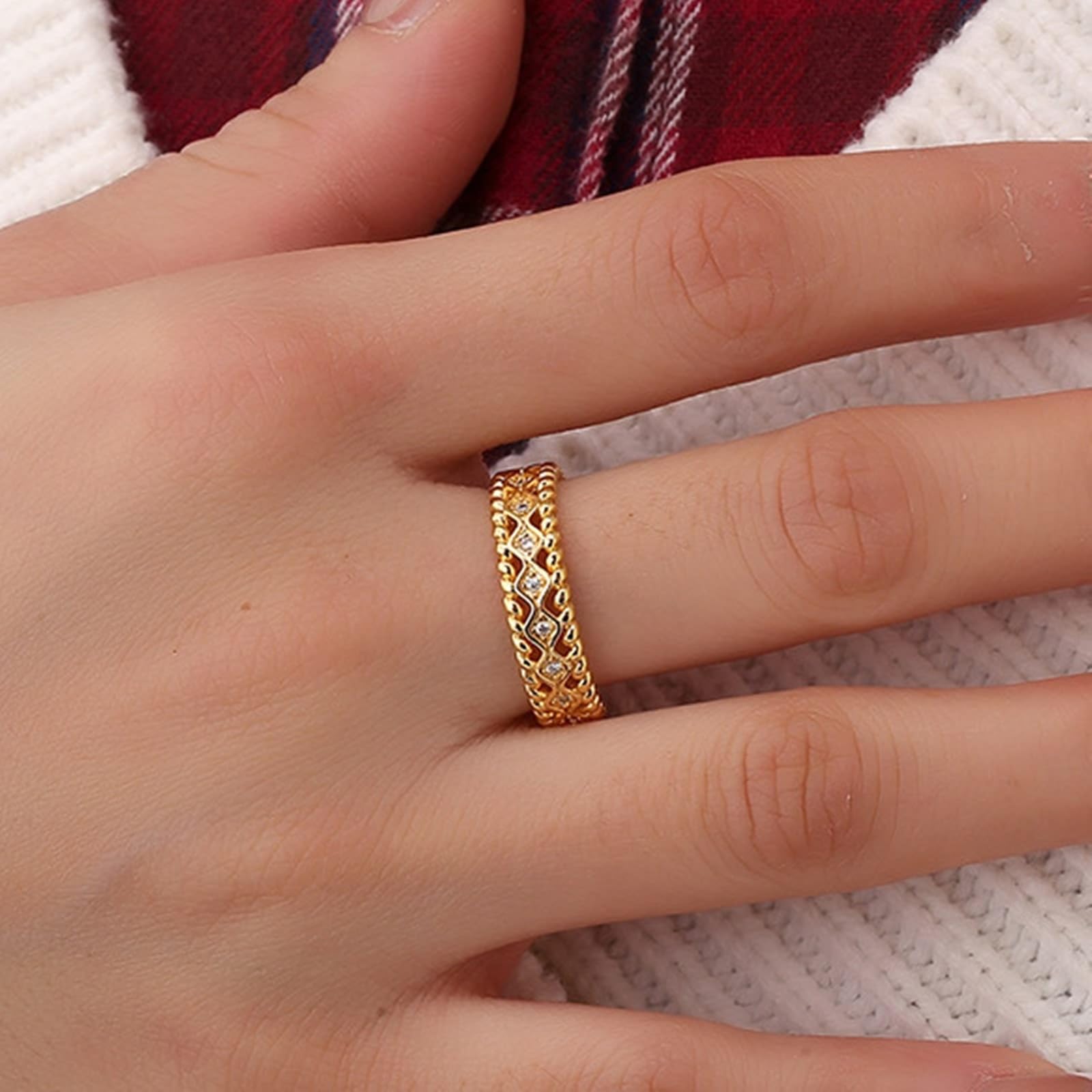 9 Karat/14 Karat/18 Karat Gelbgold Zierlicher Ring Moissanit Weiß, Hohler Vintage Ring Damen