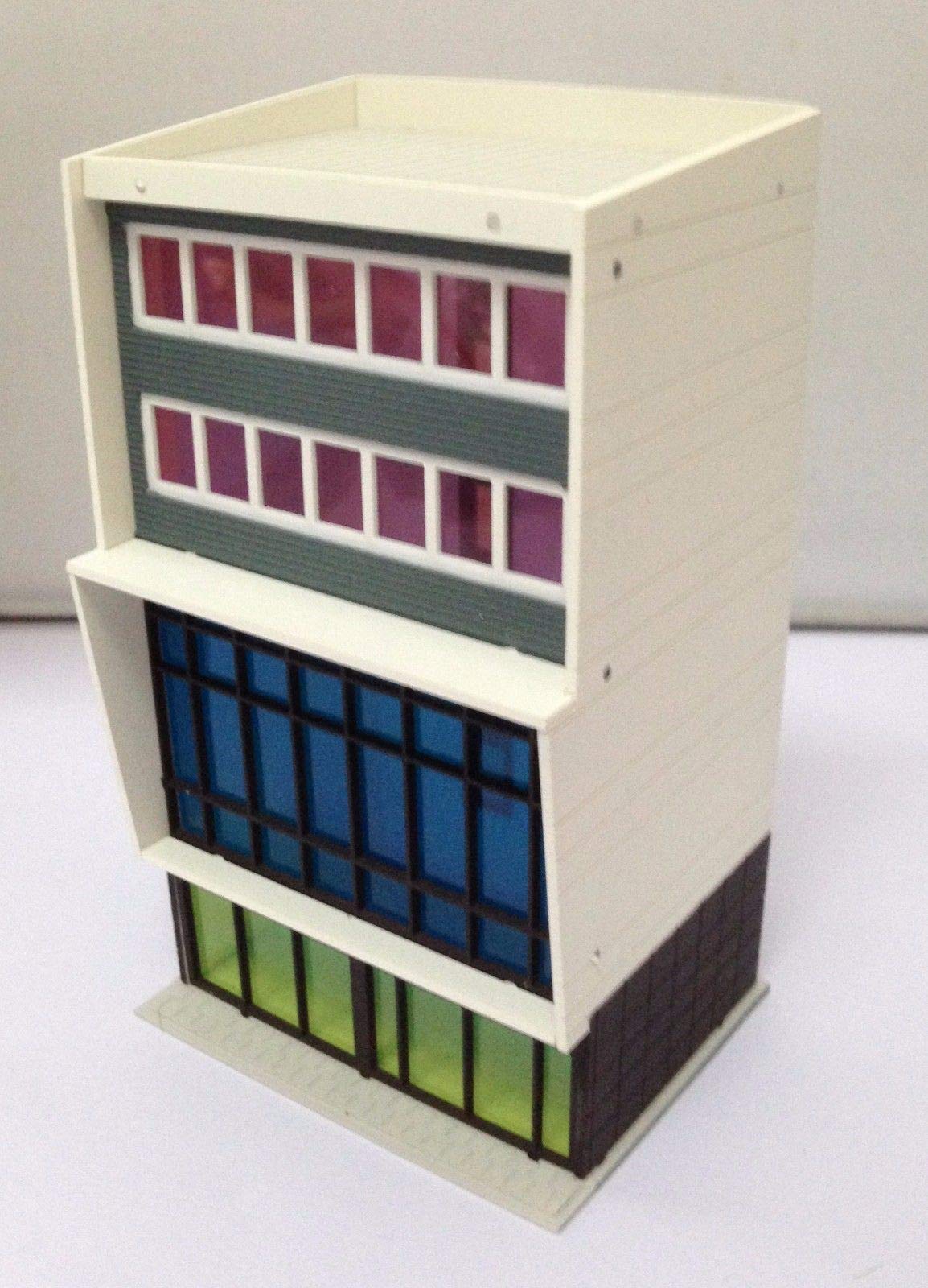 Outland Models Railway Colored Modern Building Stylish Shopping Centre N Scale