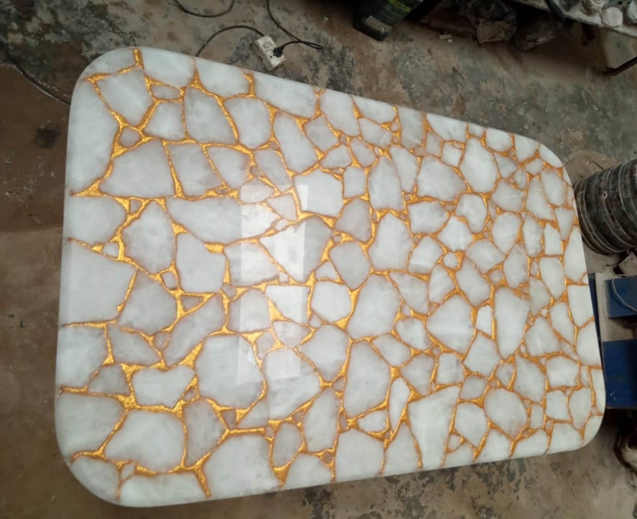 137 x 137 cm quarzo bianco con lamina d'oro tavolo da pranzo quadrato in marmo tavolo da corridoio per casa e arredamento hotel
