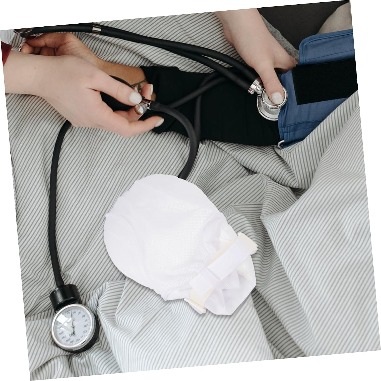 Ipetboom Finger Control Mitts for Patient Care Hand Immobilization Glove for Elderly Breathable and Comfortable Design for Hospital and Home Use and