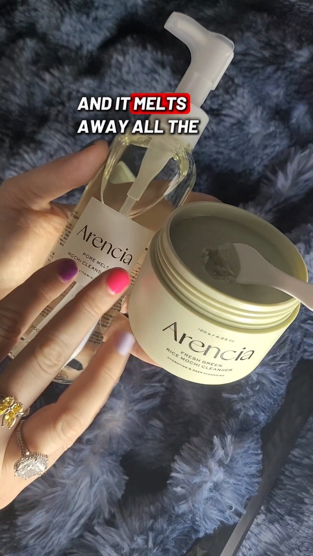 Watch Mochi cleanser for flawless skin on Amazon Live