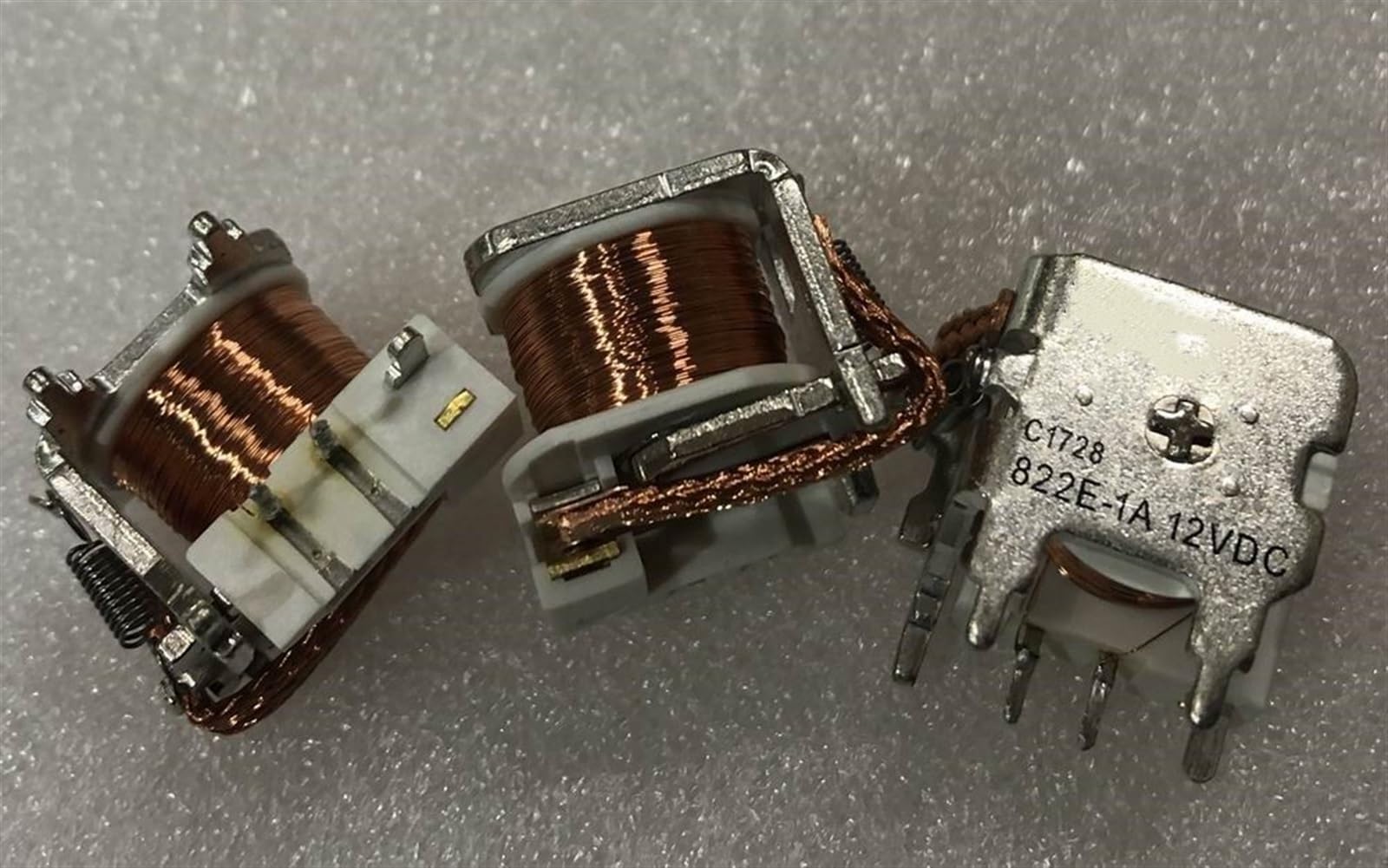 Relé 12VDC MOBYAT 822E-1A-12VDC componente electrónico de 6 pines 11mm 3