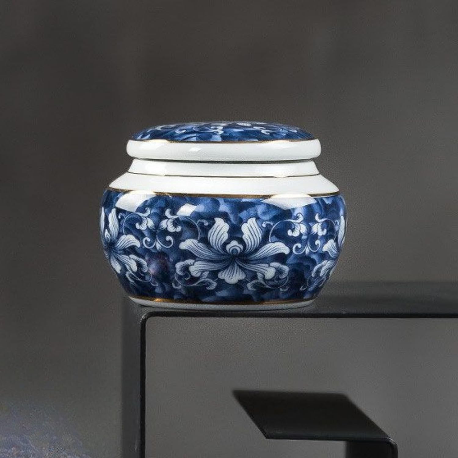 Blue and White Porcelain Tea Canister, 120ml 4.0oz, Household Ceramics Mini Portable Sealed Storage Tank