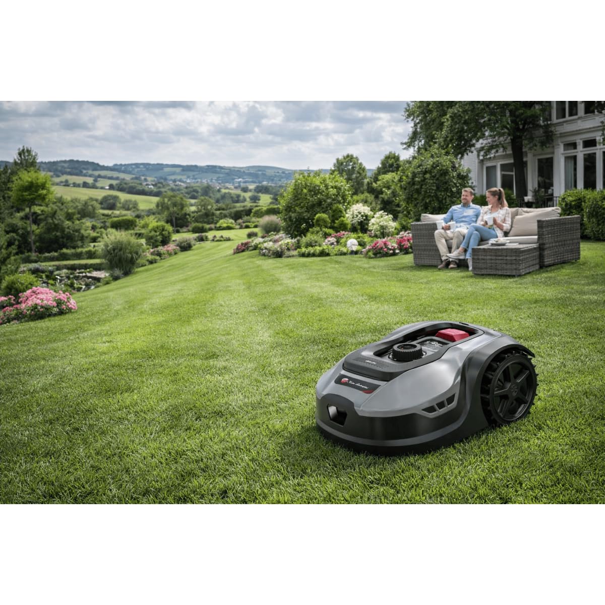 by Tonino Lamborghini - Robot Cortacésped Automático para Jardín hasta 750 m², Control por App/WiFi, Batería Litio 20V, Corte Flotante y Sensor de Lluvia, Apto para Pendientes del 45%