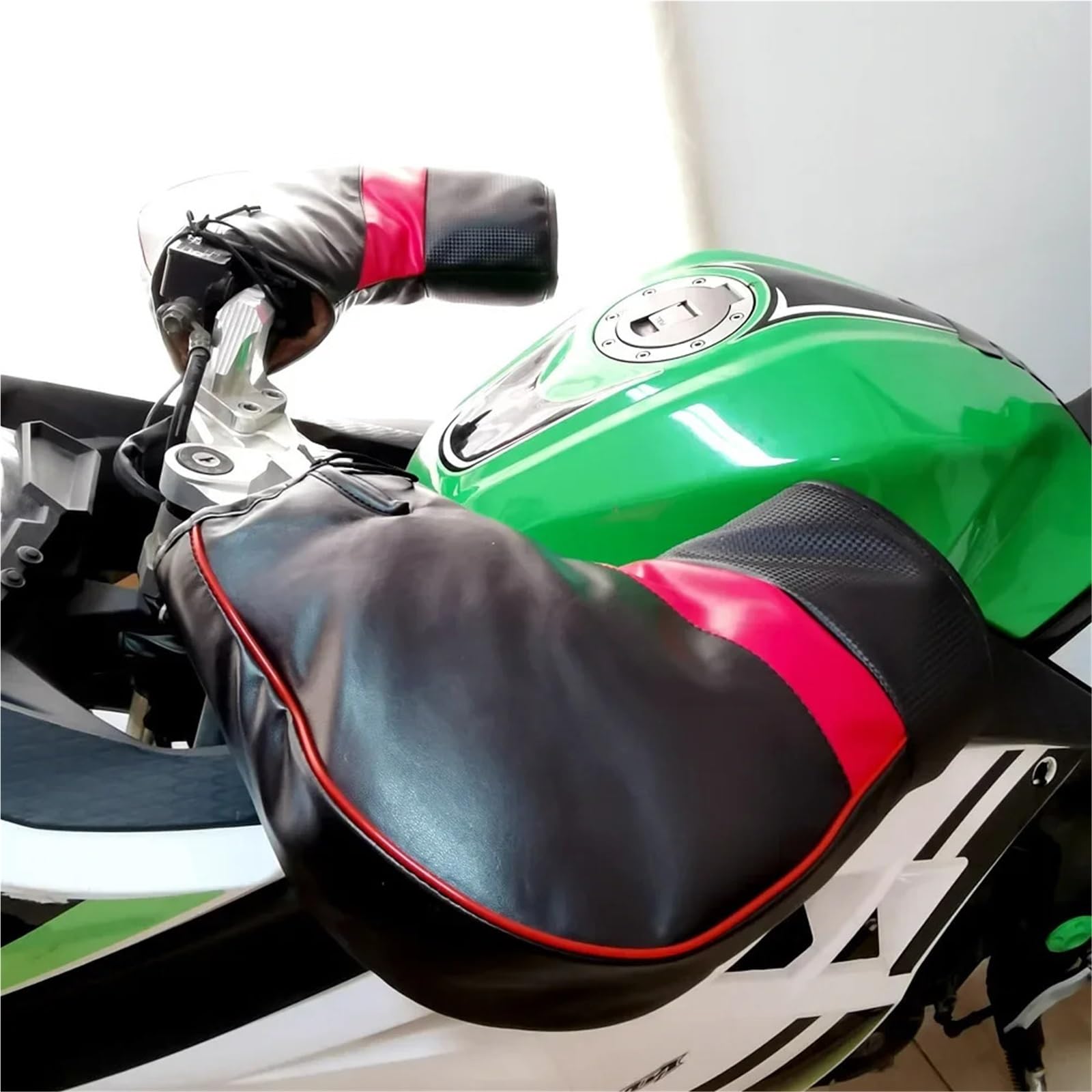 Rękawiczki na kierownicę, Ochronne motocyklowe skutery Grube, ciepłe, uchwyty Mufki Zimowe cieplejsze rękawiczki