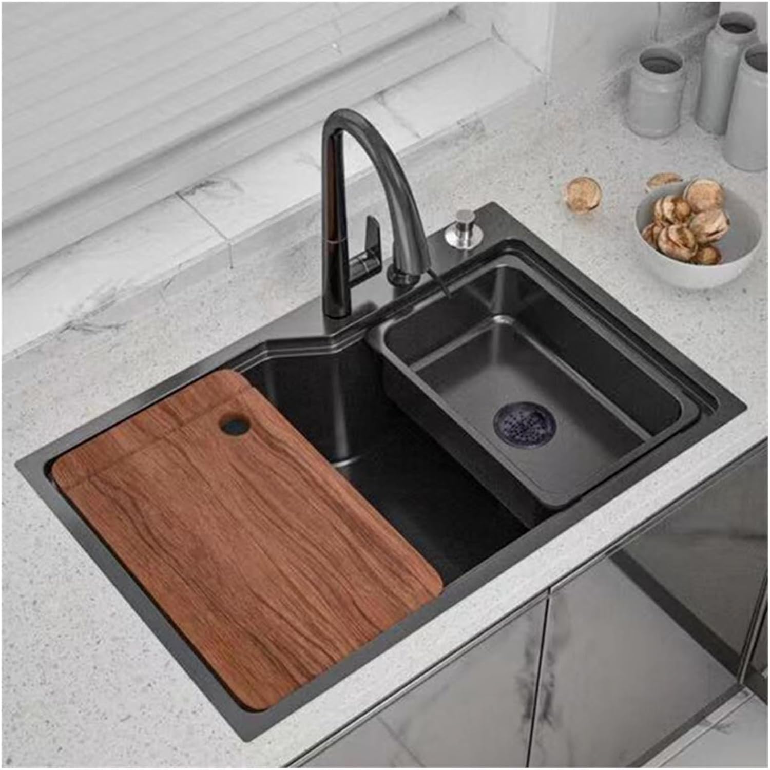 Kitchen Sink Large 304 Stainless Steel Washbasin Thickened Under-Counter Basin Side Drainage Long-Acting Bacteriostasis