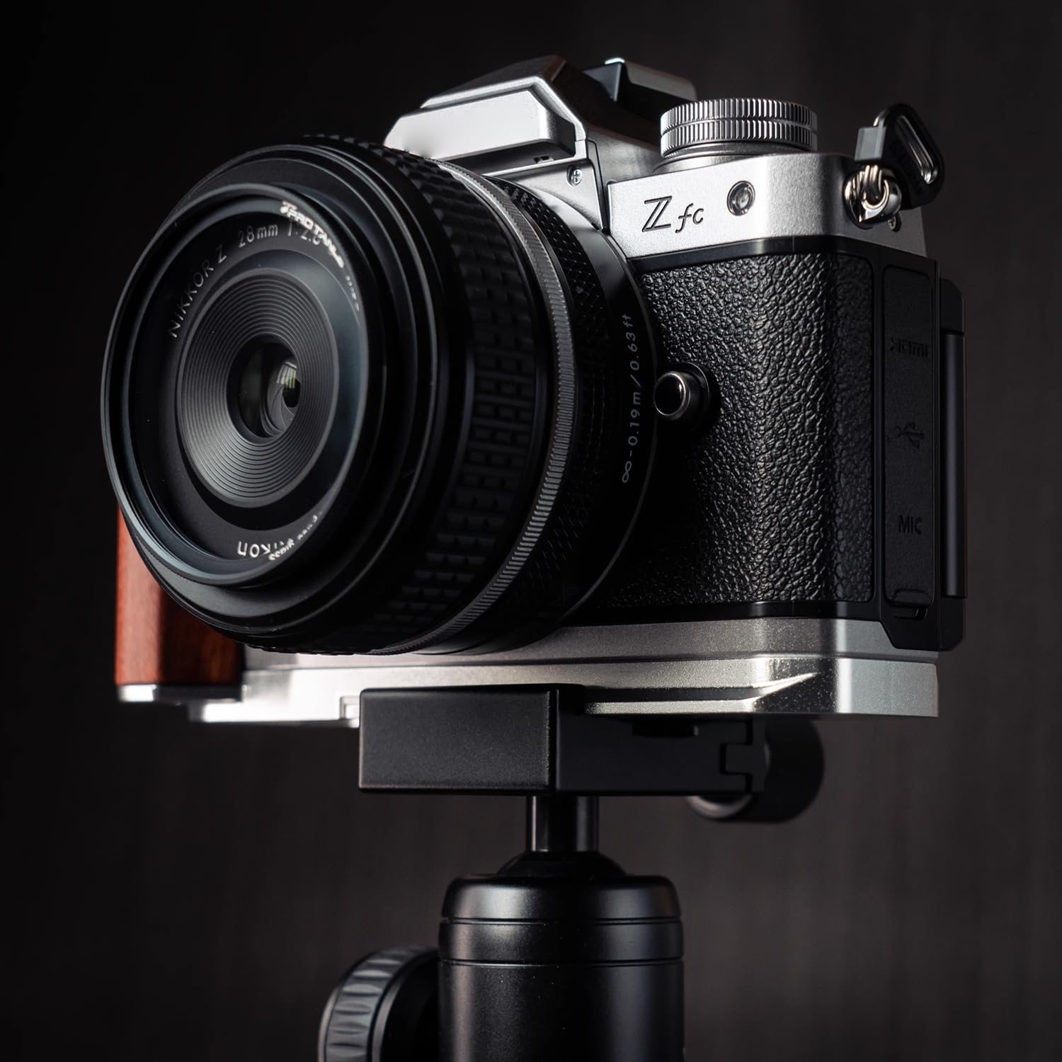 Amazon | Nikon 用 Z fc Zfc 専用 カメラウッドグリップ 高級檀木材 