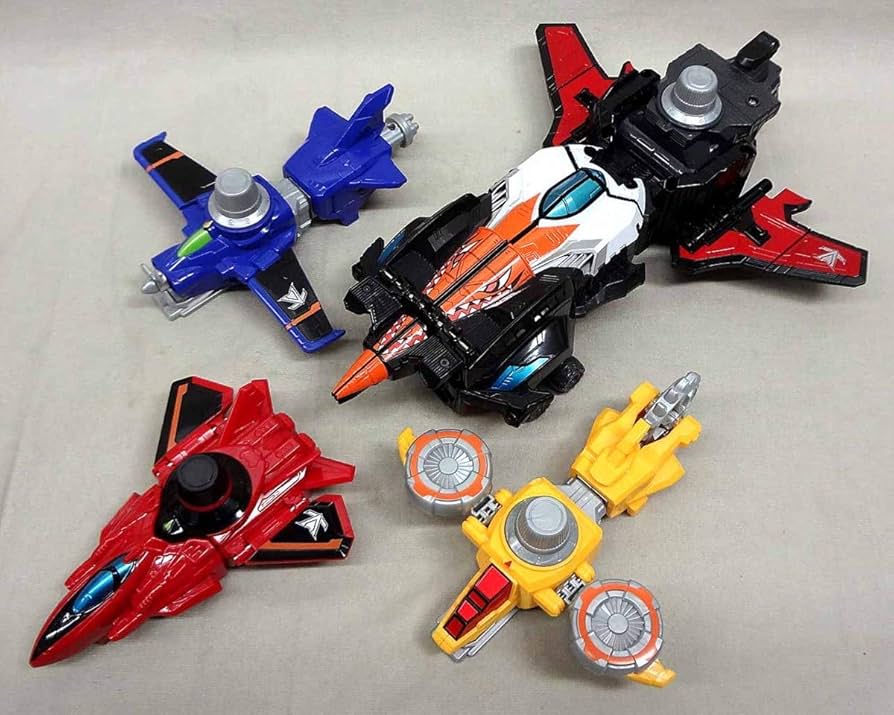 Amazon.co.jp: 戦隊ロボ 快盗合体 DXルパンカイザー 快盗戦隊