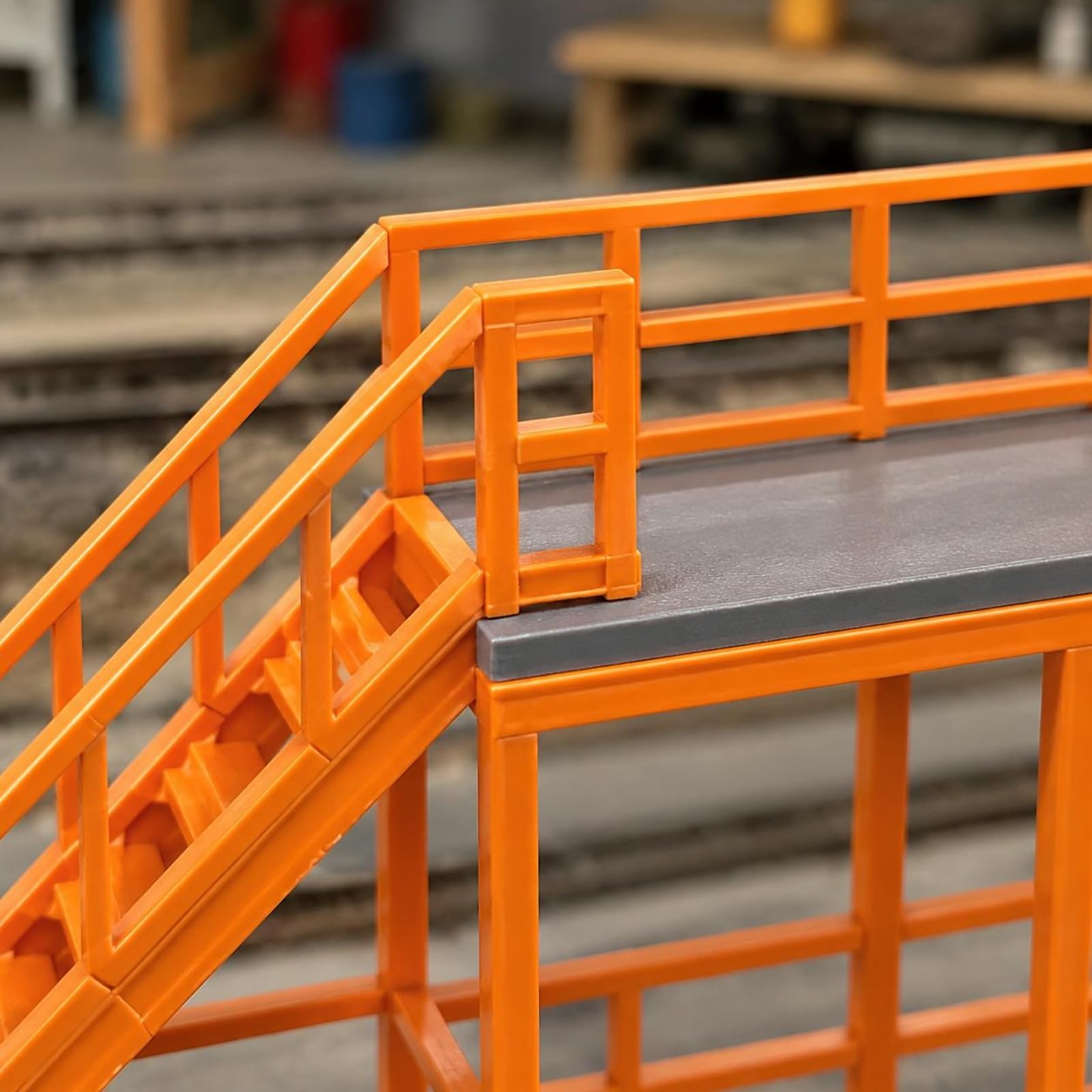 Estructura de Mantenimiento Ferroviario Realista Via Elevada de Tren Material Plástico Resistente Escena Ferroviaria para Diorama, Style to 2