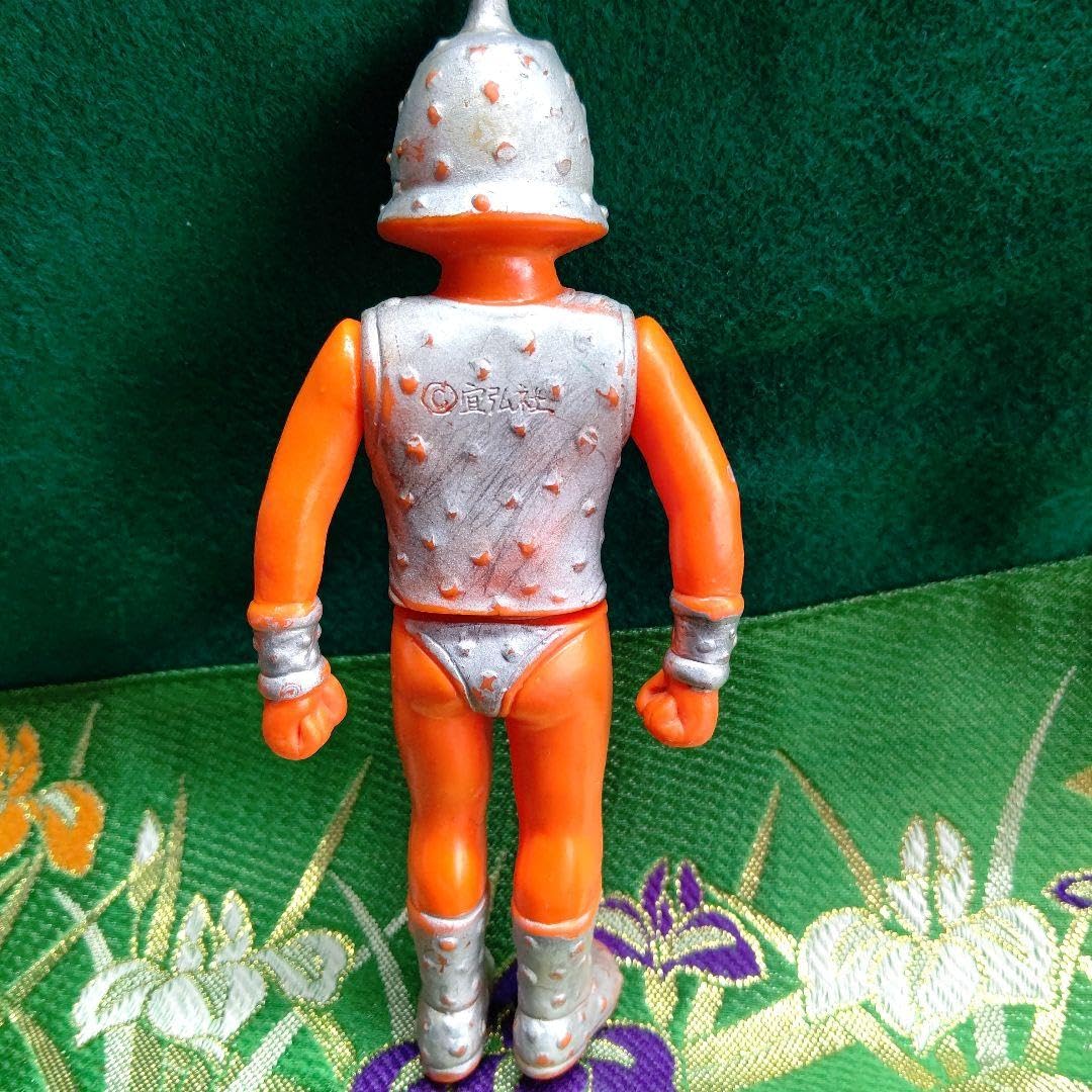 タカトク☆アイアンキング☆デビルタイガー☆1970年代の希少ソフビフィギュア☆ Amazon.co.jp: レア アイアンキング デビルタイガーソフビ人形 : おもちゃ