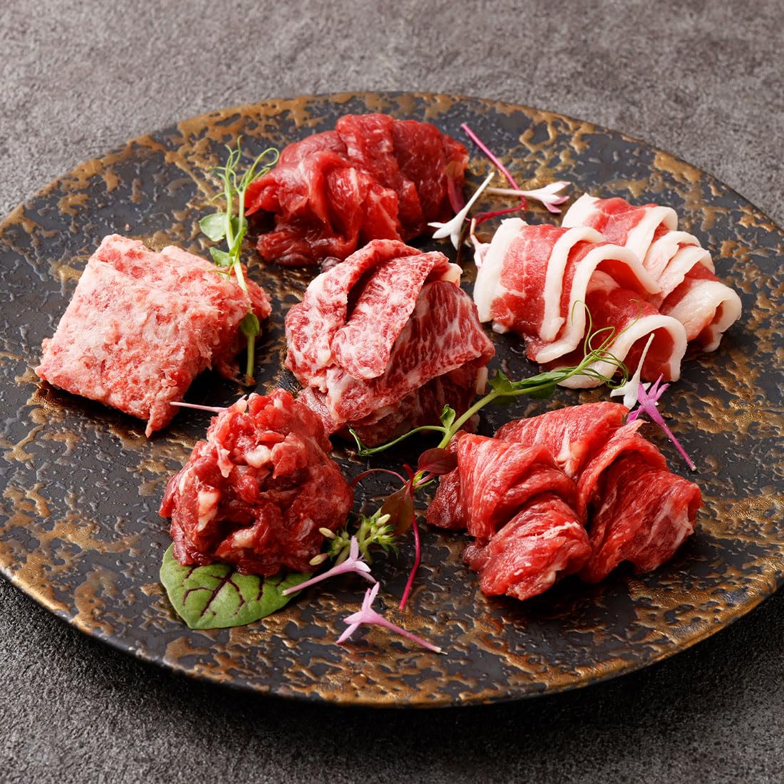 Amazon｜菅乃屋 熊本 鮮馬刺し 選べるカタログギフト 33,000円 菅乃屋