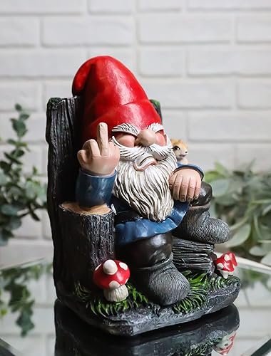 Miniatura 8 de Ebros Gift Rude Mean Garden Greeter Go Away! Sr. Gnomo enano con ardilla en troncos de árbol silla volteando el pájaro medio dedo figura como