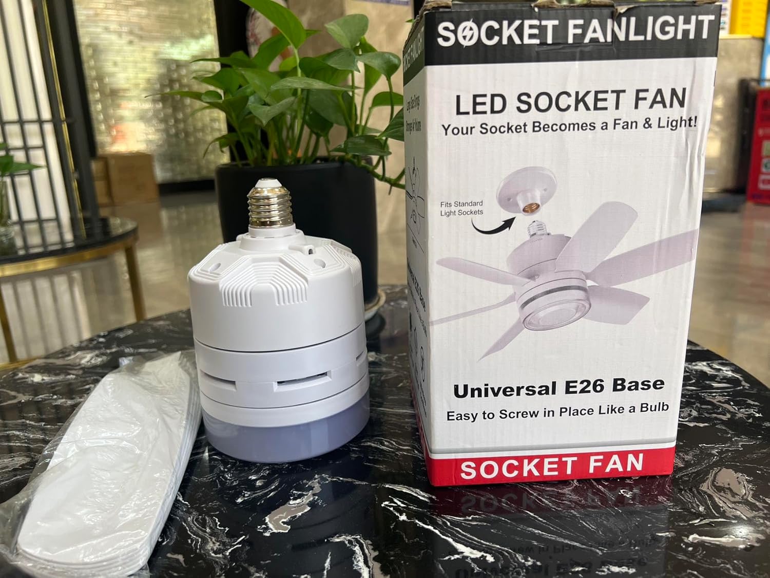 Fan with ceiling light and remote control, no wiring required, 6 speed settings, suitable for indoor and kitchen use