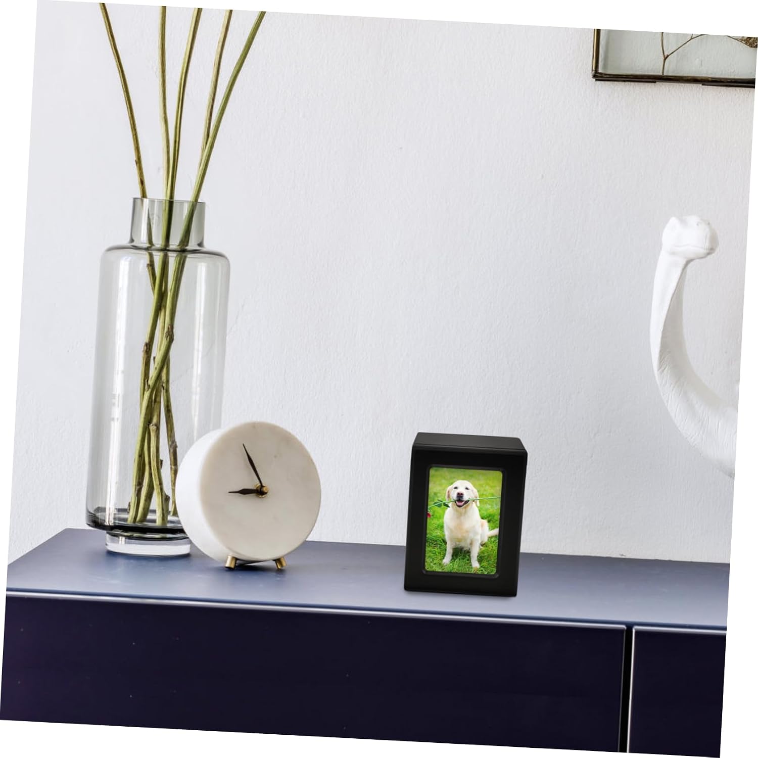 Pet Ashes Cremation Urn Wooden Memorial Casket for Cats and Dogs Lightweight Design Elegant Photo Frame Holder Pet Urns for Ashes for Remembrance