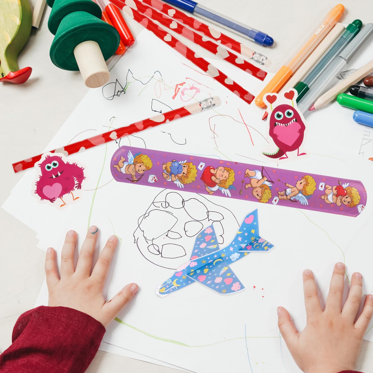 TOYANDONA 2juegos Papelería De San Valentín para Material Resistente Surtido De para Intercambios Clase y Lápices Tarjetas y Pegatinas