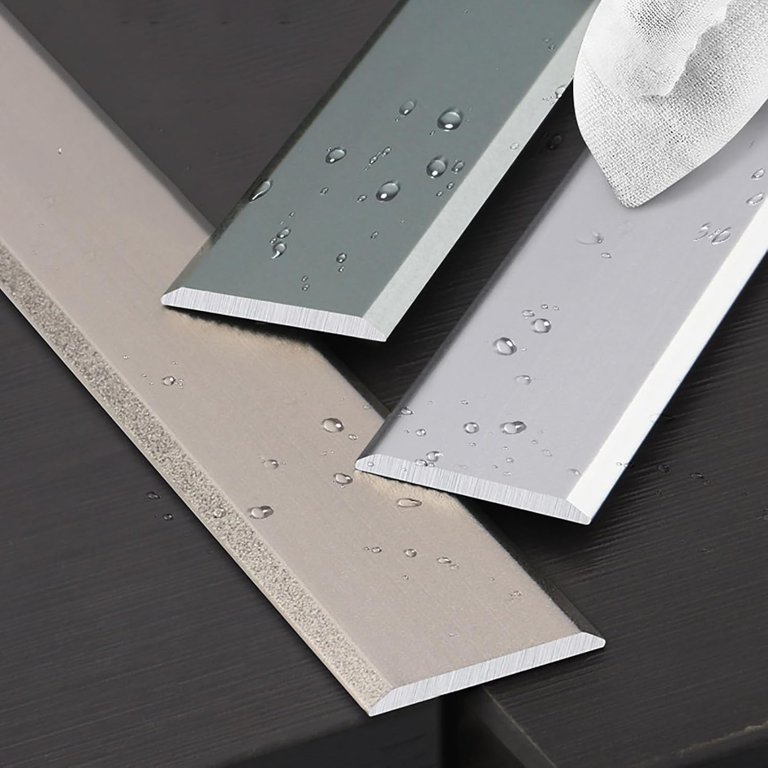 Aluminum Floor Threshold Strip, Carpet Transition Strip, Matt Finish, Non-Fingerprint,Waterproof & Moisture-Proof, Ideal for Doorways, Carpet to Tile & Wood Floor Transitions