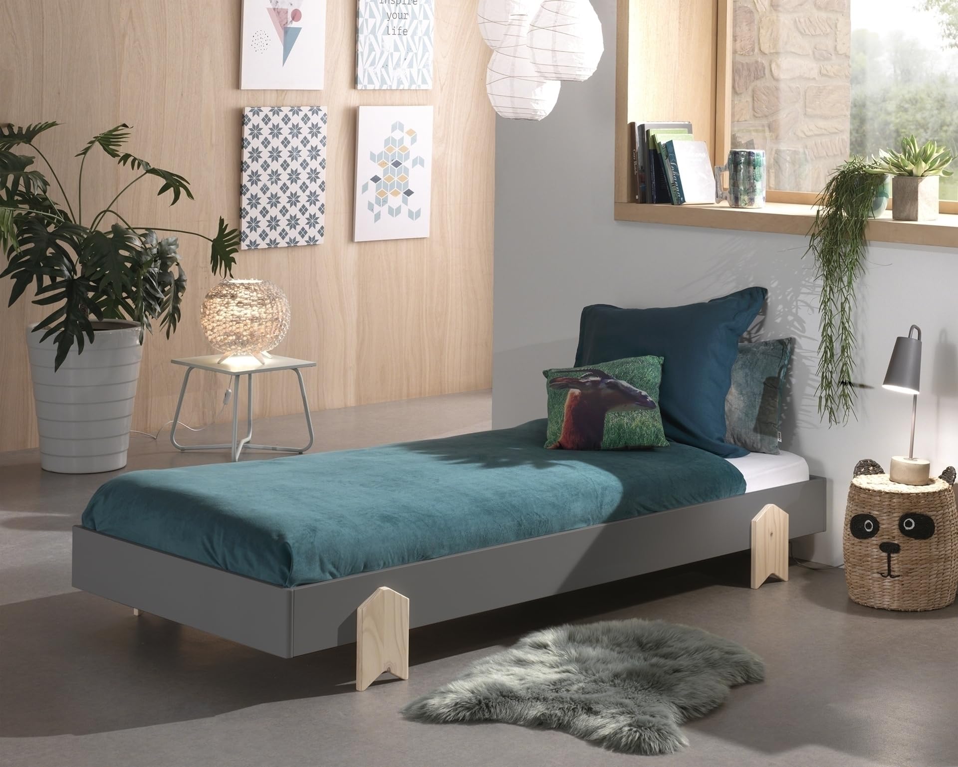 möbelando Stapelbett >Moldulo< Einzelbett/Stapelbett 90 x 200 cm Liegefläche, grau lackiert, Fuß Pfeil-Optik Kiefer Natur lackiert, Stellfläche ca.: B: 203,6 x H: 27,5 x T: 93,8 cm