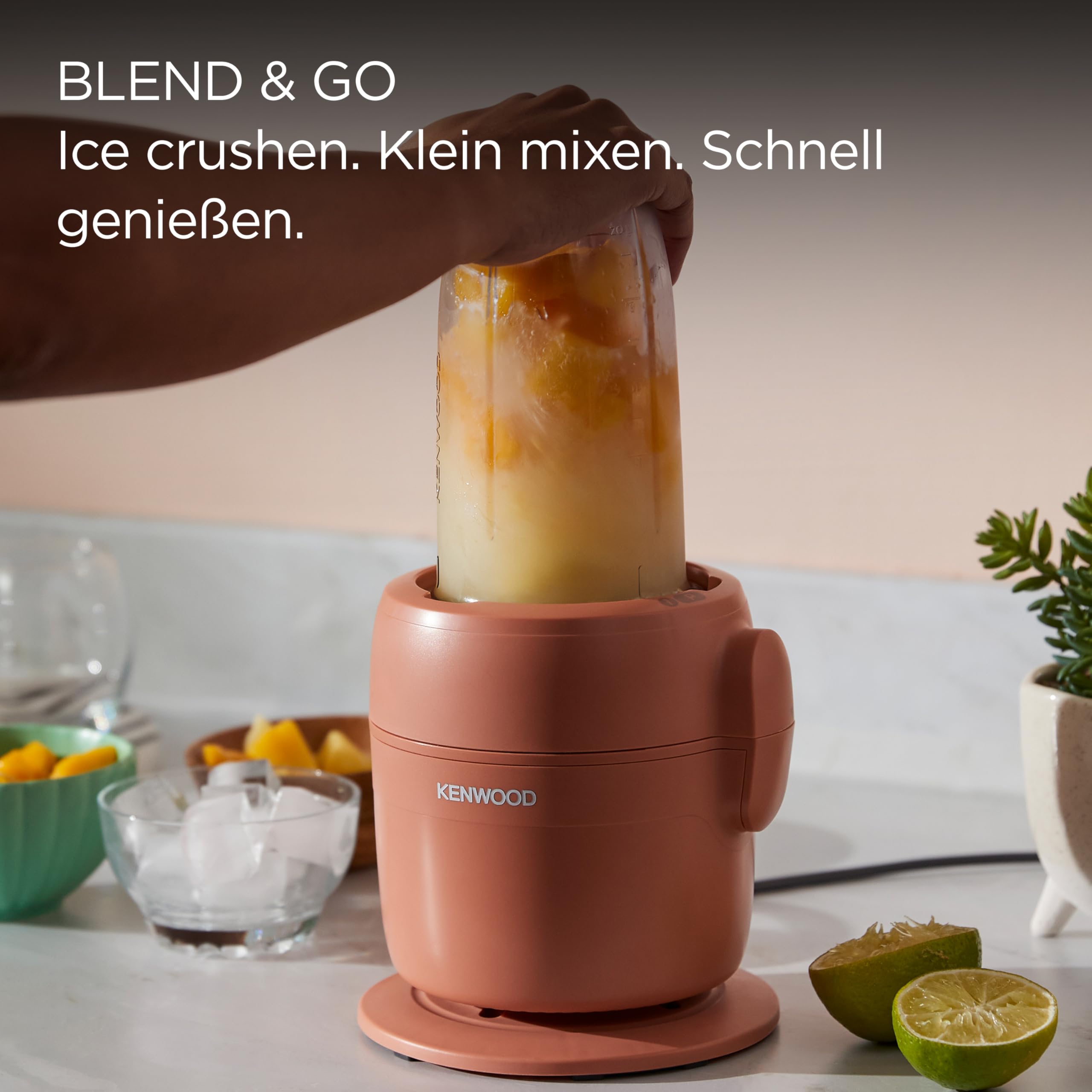 Kenwood MultiPro Compact - Processeur alimentaire avec Express Serve, lame en acier inoxydable, disques pour couper et râper, récipient de 600 ml, fonction Pulse, rouge argile (FDP23.380RD)