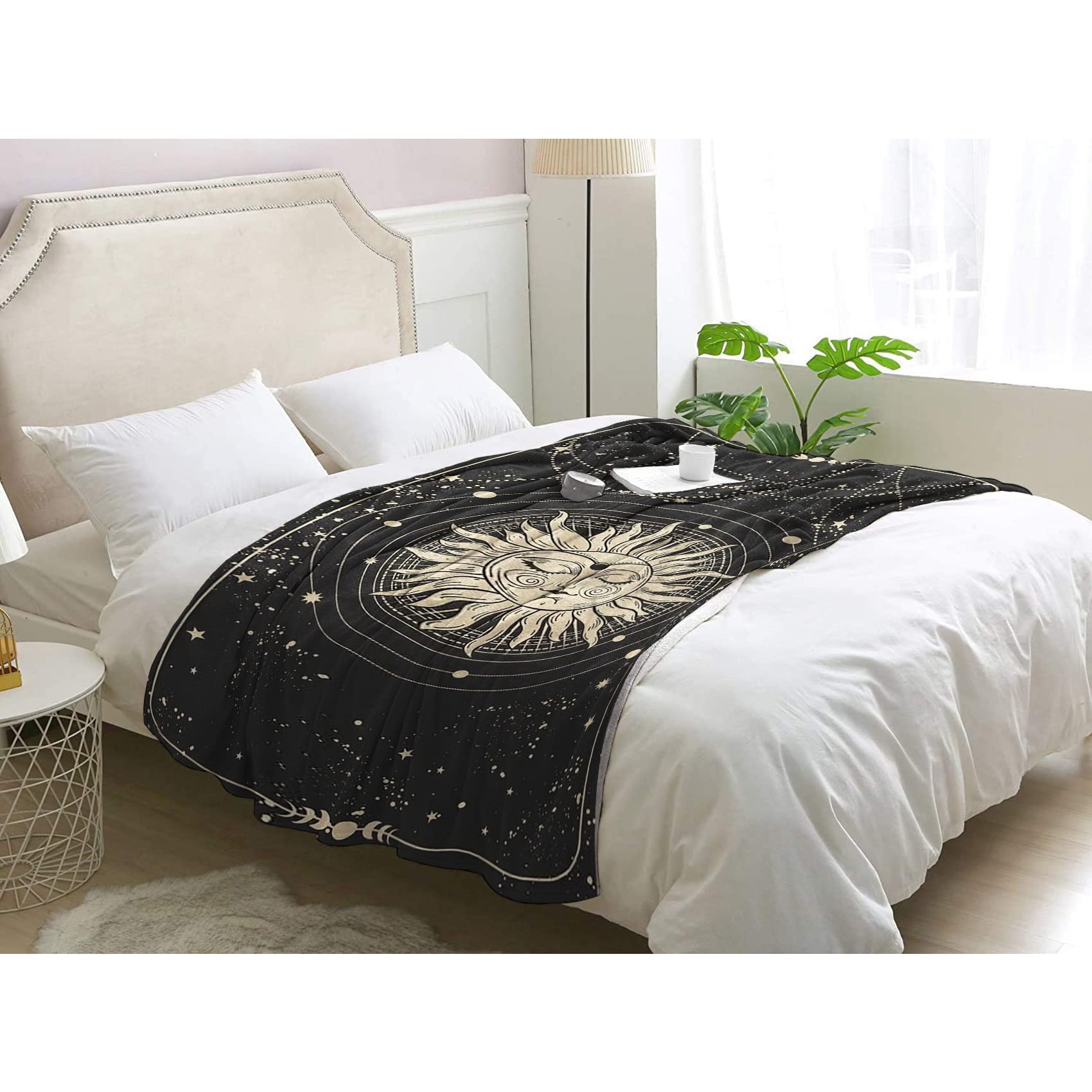 Plaid tarot soleil et étoiles BUKITA en flanelle polaire 130x150 cm pour canapé et lit