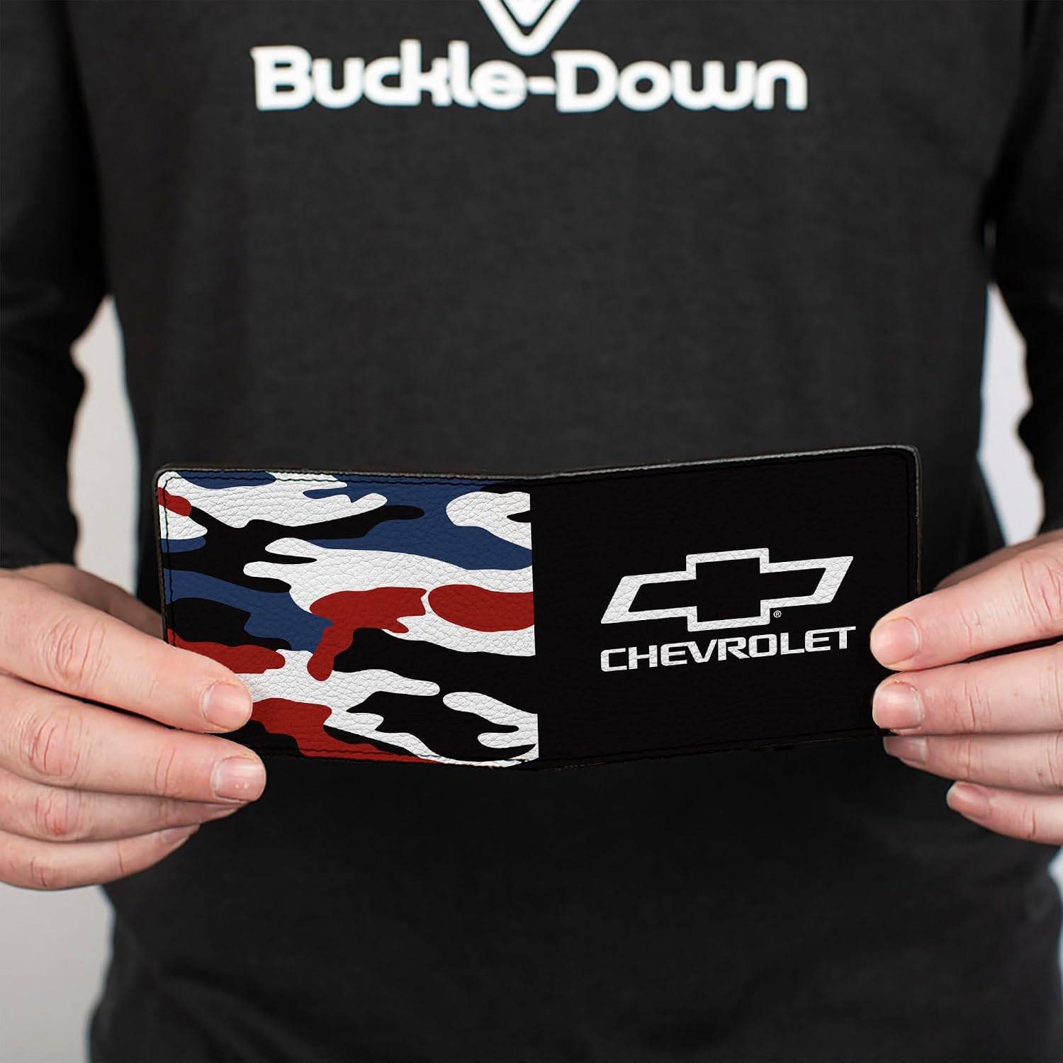 Buckle-Down Men's Bifold Wallet Chevy, 4.0" x 3.5"