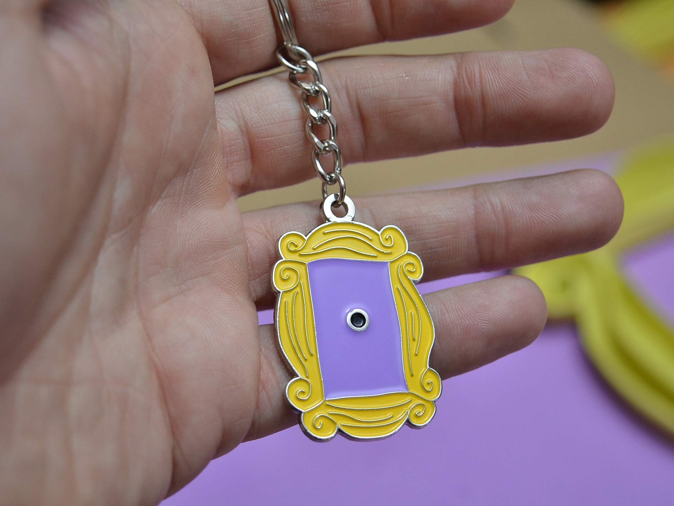 LaRetrotienda FRIENDS PEEPHOLE DOOR FRAME KEY CHAIN