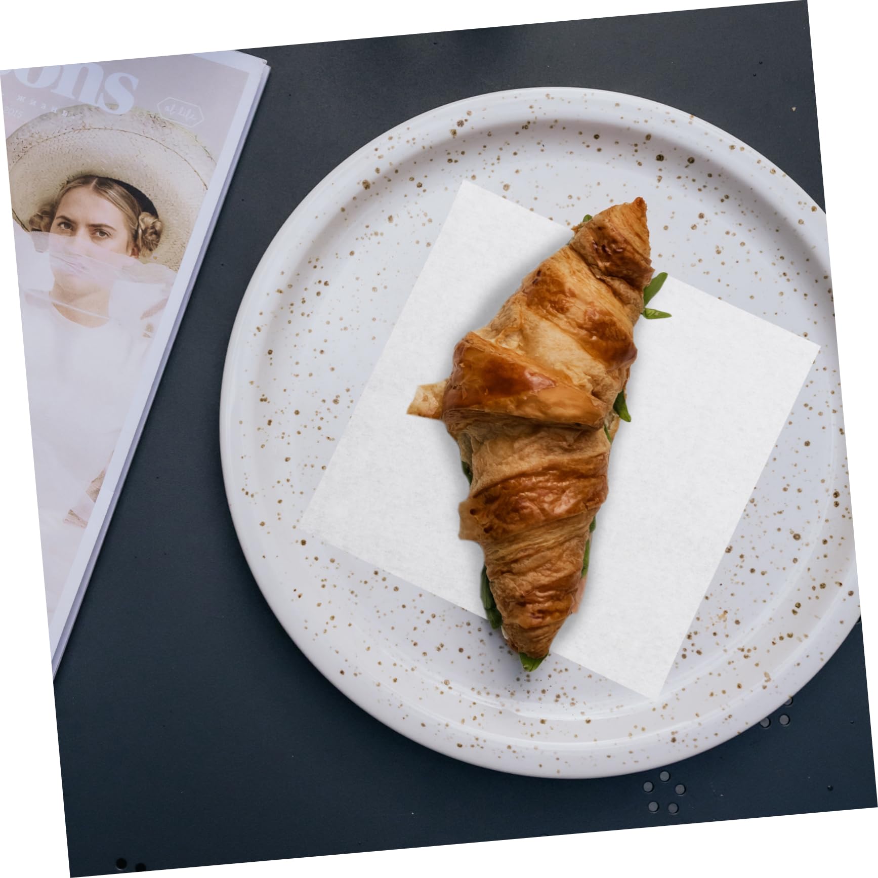 VALICLUD 100 Sheets Greaseproof Sandwich Wrapping Paper for Baking Oil Food Wrap for Hamburgers Fried Chicken and Snacks for Daily Use and Celebrations