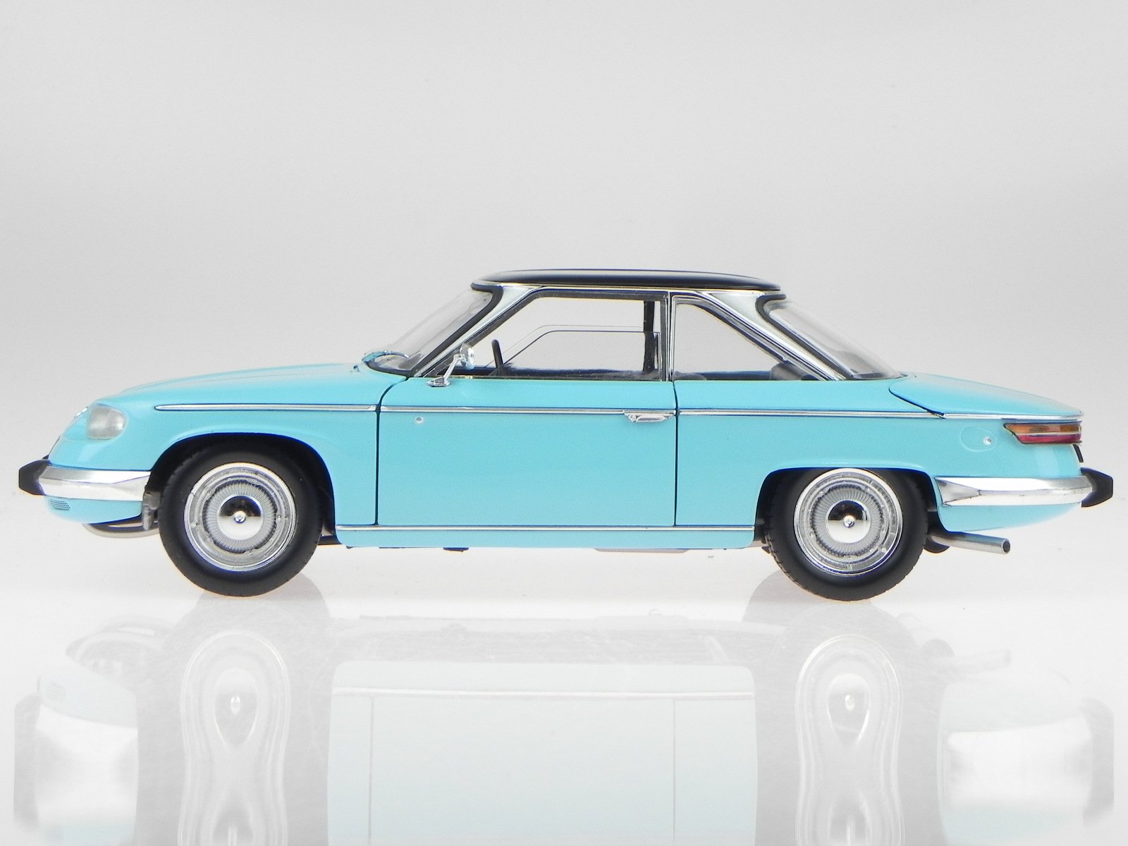 Panhard 24 CT 1964 tolede blau + schwarz Modellauto 184501 Norev 1