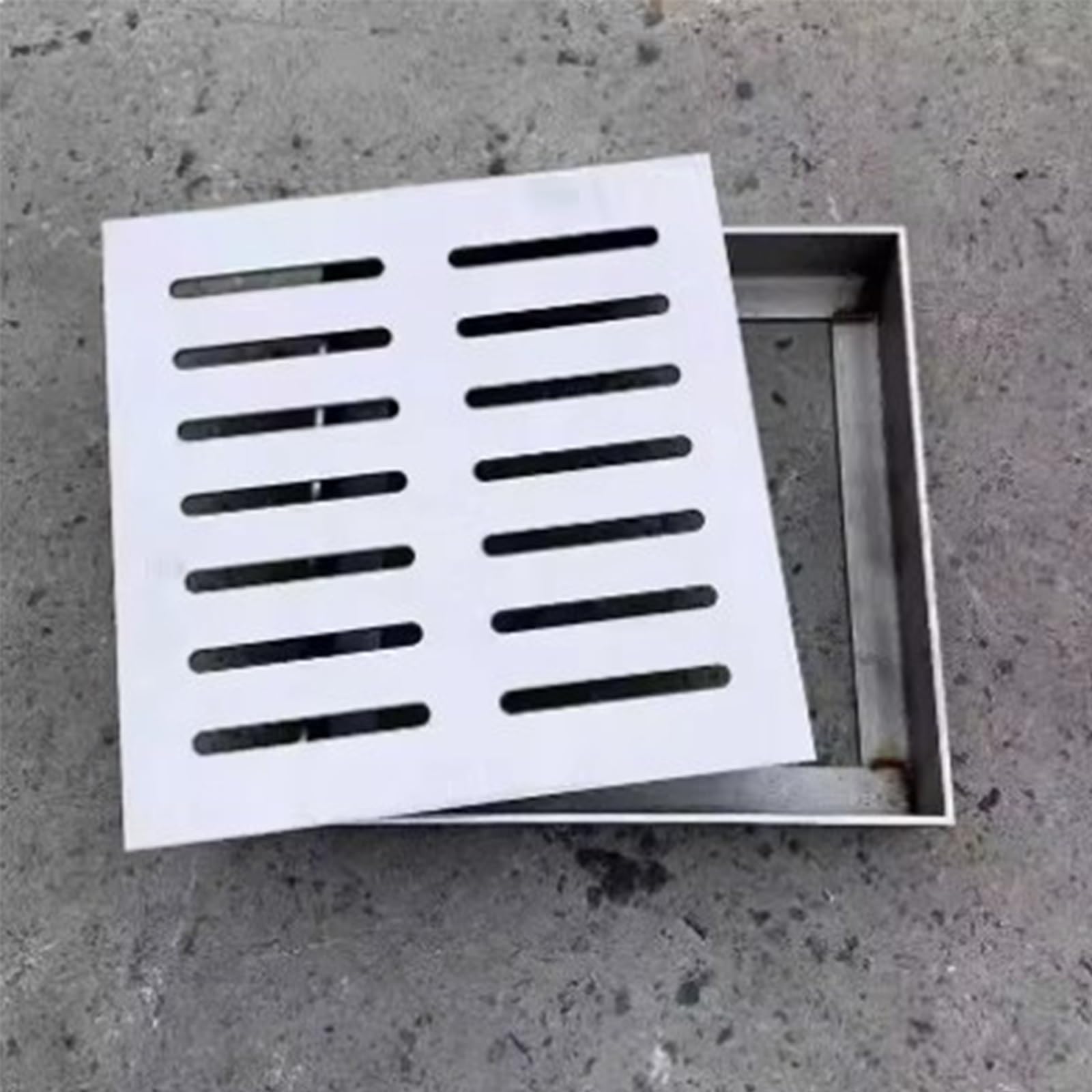 Couvercle de drainage extérieur en acier inoxydable pour caniveau de jardin