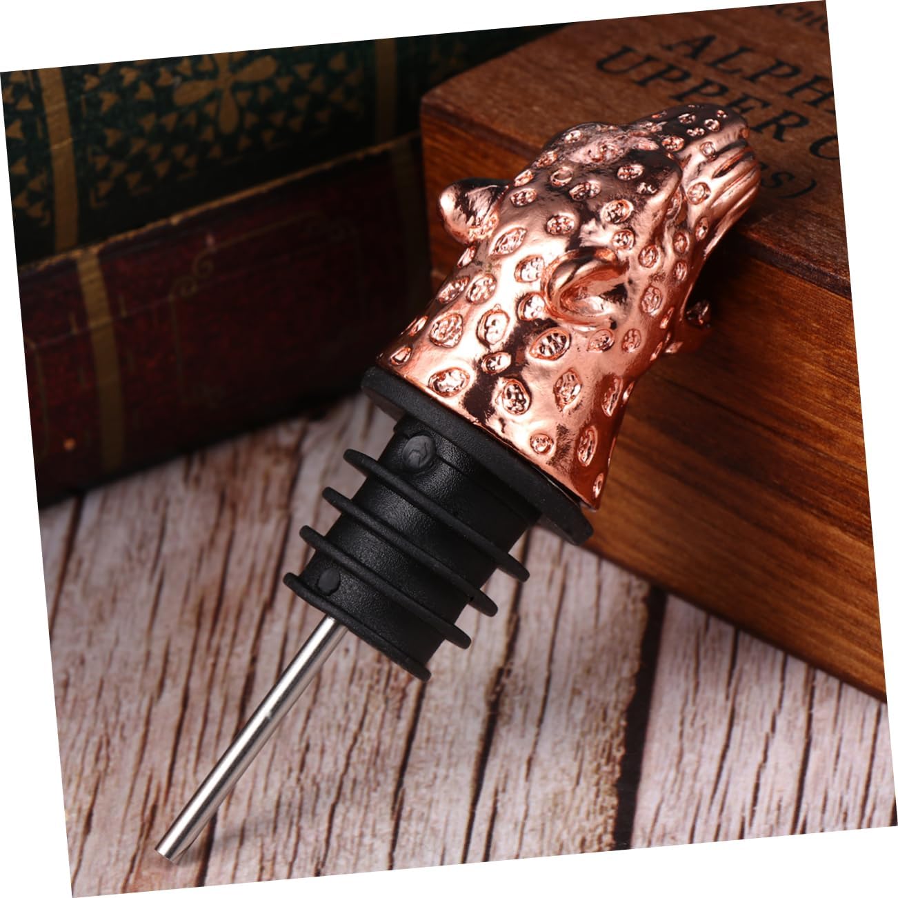 Alloy Leopard Head Shaped Wine Pourer Stopper for Wine Bottles Party Accessory Leakproof