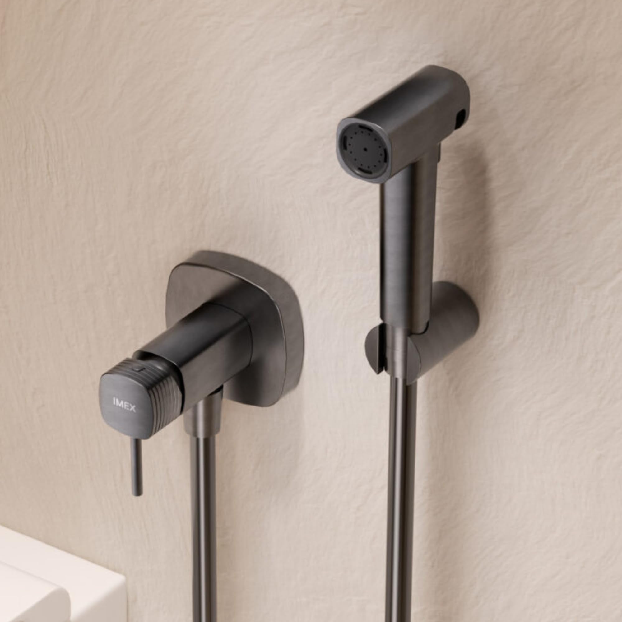 IMEX Bidet prysznic z ciepłą i zimną wodą, czarny | Bidet wbudowany kran do WC Black Gun Metal, higieniczna pojedyncza rączka prysznicowa do toalety, zamiennik kranu bidetowego, seria Firenze