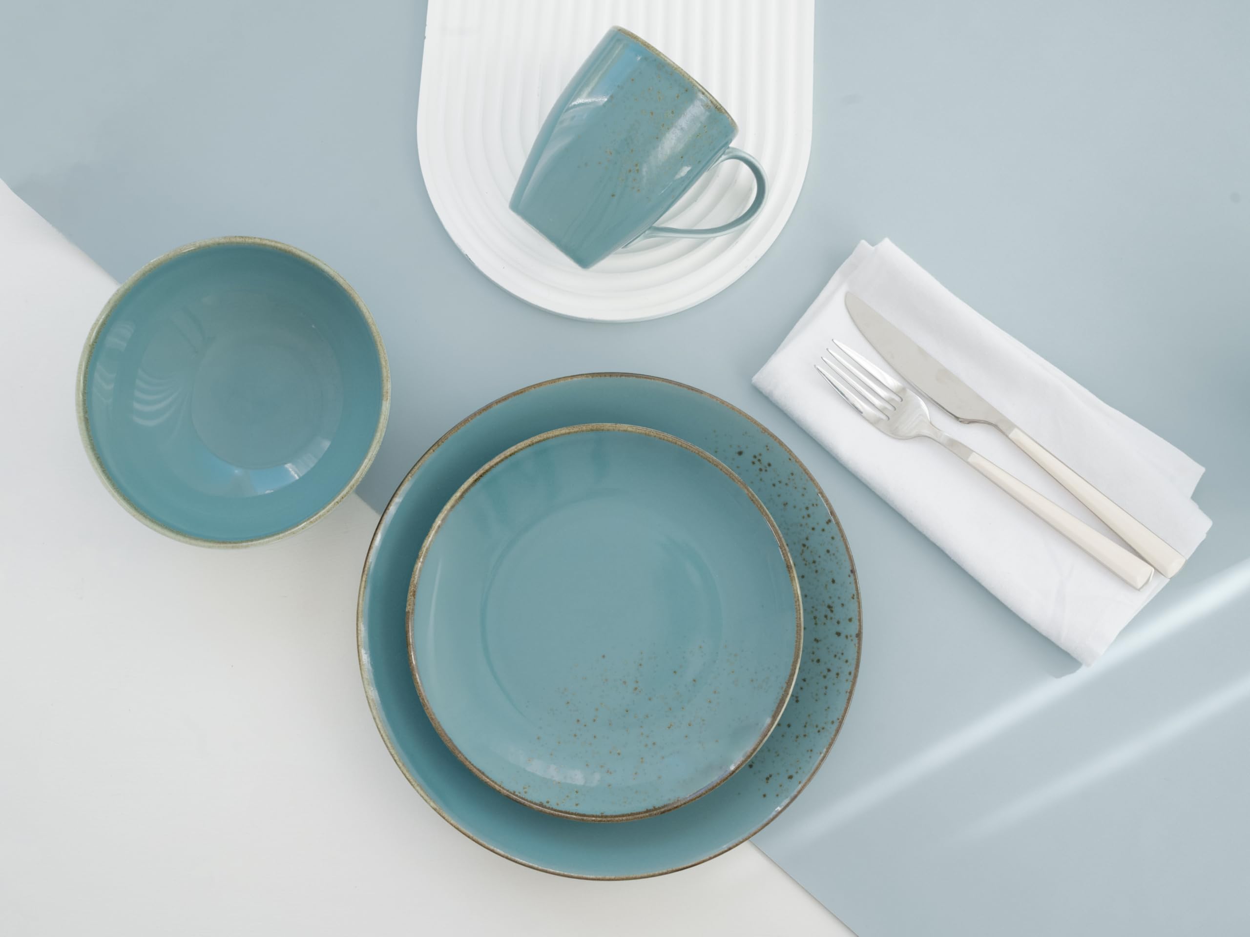 CreaTable, 22413, serie Nature Collection Water, 16-delige serviesset voor 4 personen, combiservies van aardewerk, vaatwasser- en magnetronbestendig, kwaliteitsproductie
