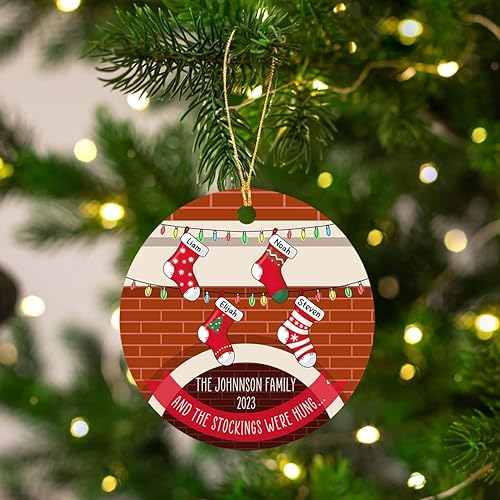 Miniatura 9 de Adorno de Navidad con texto en inglés Our First Christmas in Our New Home, adorno de Navidad personalizado para el Sr. y la Sra. Inauguración de la