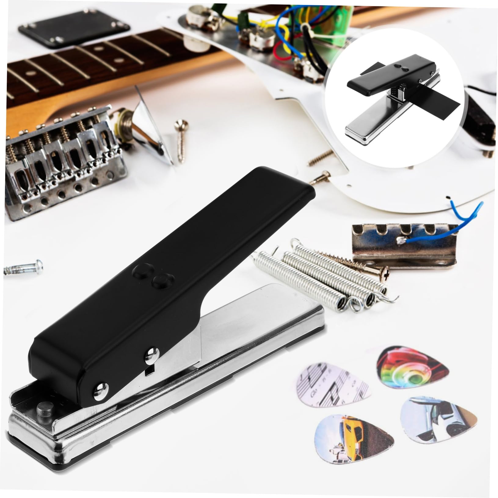 BESTonZON Gitarren zur Herstellung Personalisierter Gitarrenplektren Stanze Plektrum aus Metall und Kunststoff Stabiles Selbstgemacht aus Alten Karten