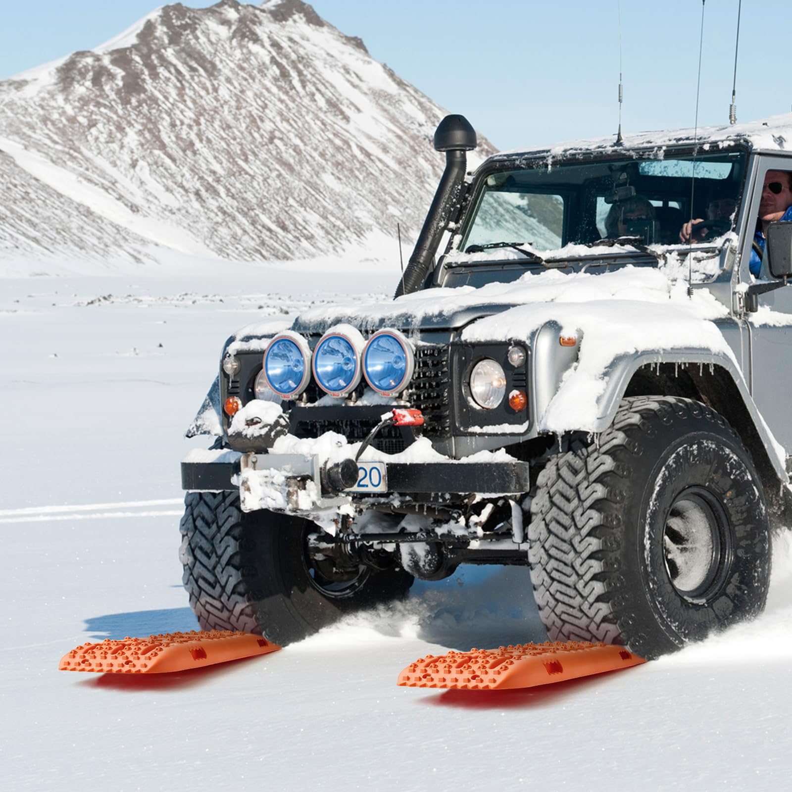 VEVOR Pannelli di Trazione Materiale PP, Pannelli di Recupero per ATV/Automobili/Pickup/SUV/RV 10 Tonnellate, Coppia di Tappetini Trazione per Pneumatici su Neve, Sabbia, Fango e Terreno Sciolto