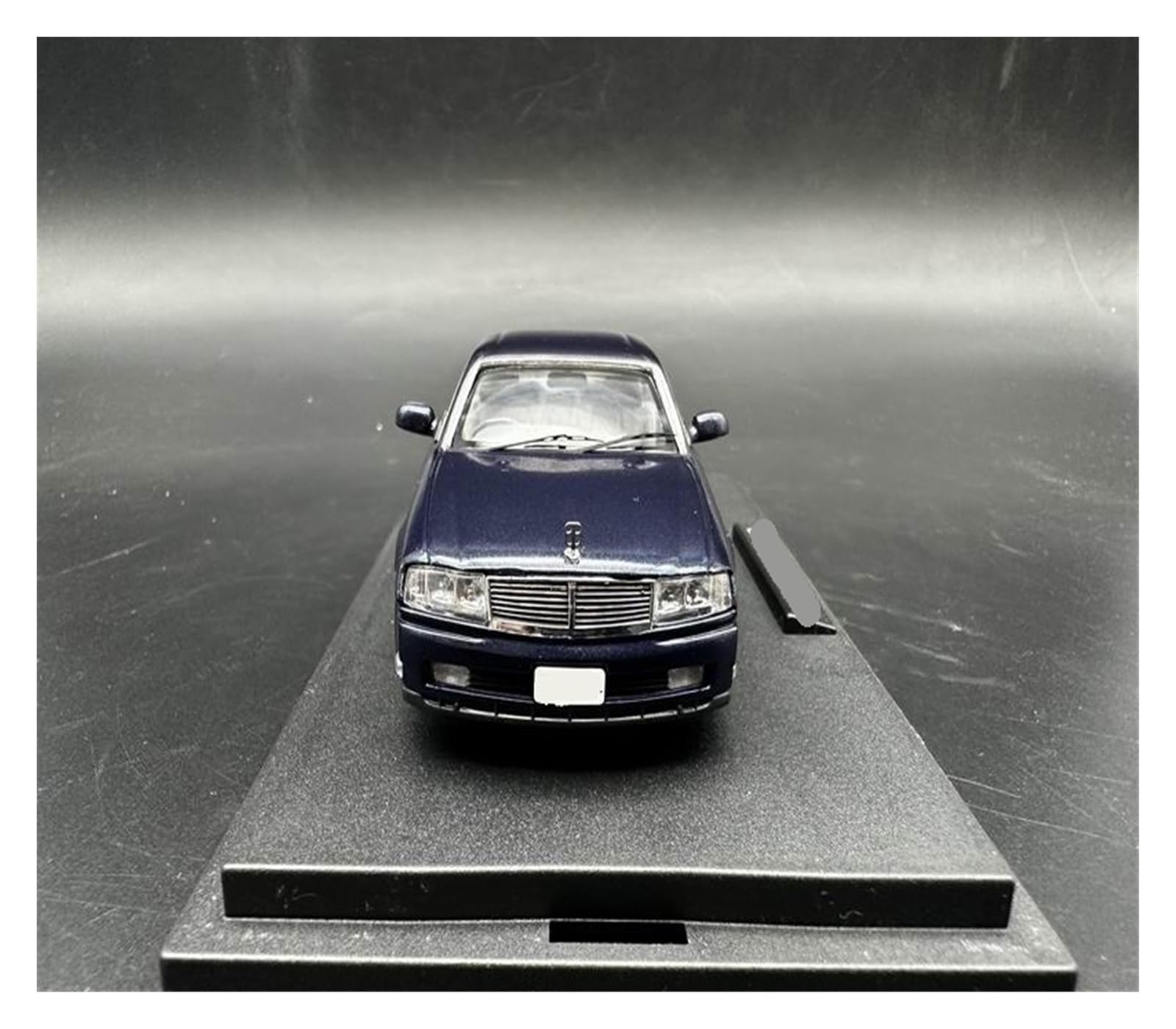 Modellino Di Auto In Lega Di Zinco Scala 1/43 Adatta Per La Collezione Di Giocattoli Di Ornamenti Per Modelli Di Auto In Lega Pressofusa Per Nissan Modellino Di Auto Pressofuso