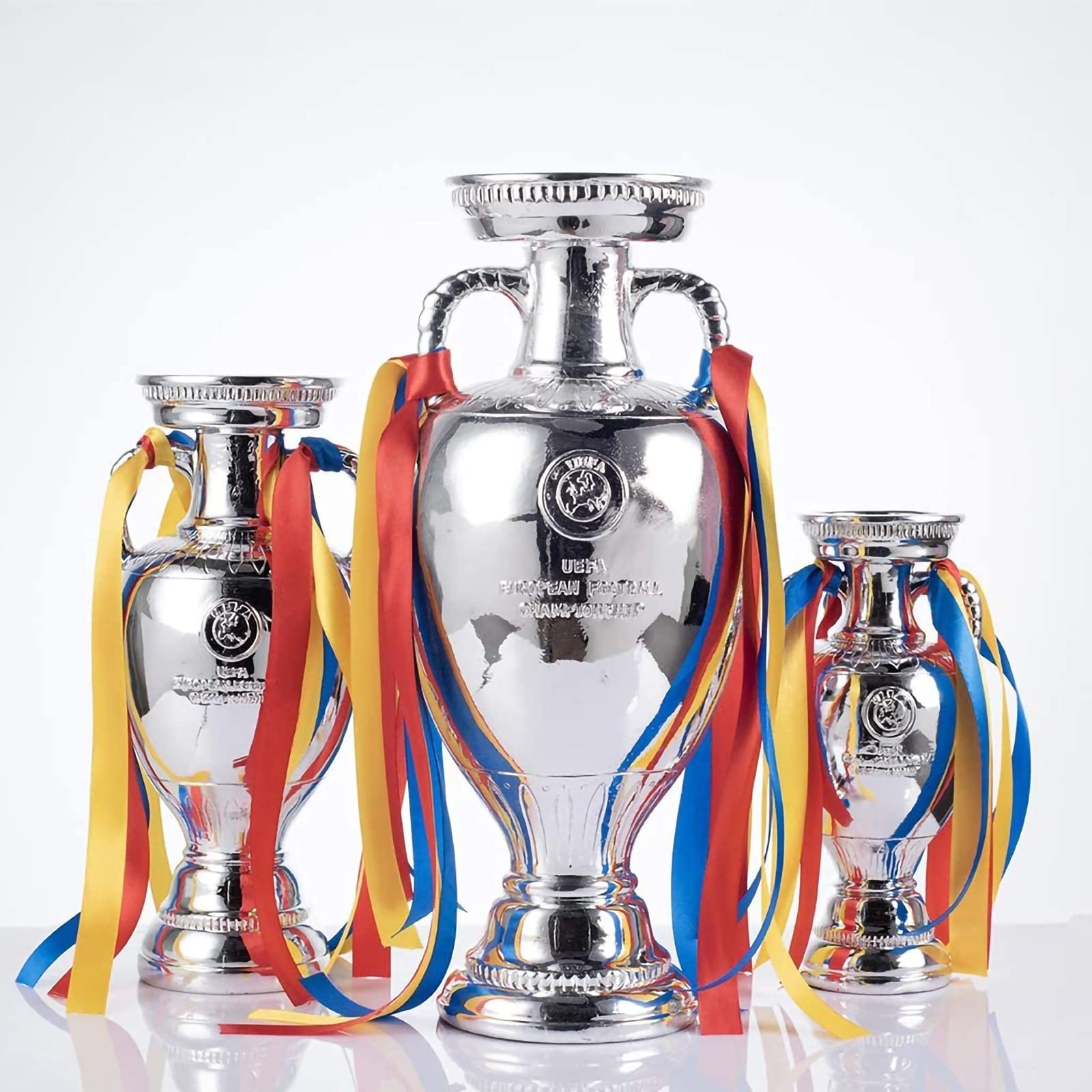 Fußball-Trophäen, Harz-Replika-Trophäen Der Fußball-Europameisterschaft, Trophäen des Europameister-Pokals Mit Luftschlangen, Dekorative Souvenirs Und Sammlerstücke Für Den Fußballsport,44cm