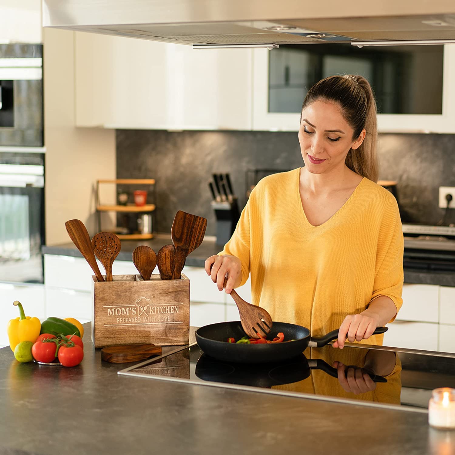 Küchenhelfer-Set aus Akazienholz mit Halterung für Kochen, natürliches Holz-Küchenutensilien-Set mit Spatel und Küchenutensilienhalter Caddy für Arbeitsplatte