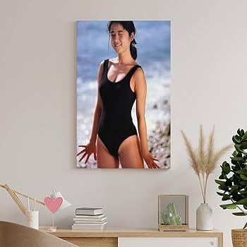 Amazon.co.jp: 八木さおり 女優 水着11 ポスター クール ポスター 壁