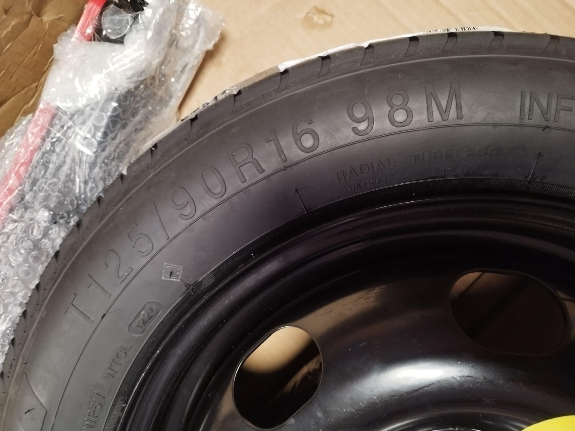 Kit rueda de repuesto de 16" compatible con Mg Zs (gasolina) con Gata, Llave y Funda 125/90R16
