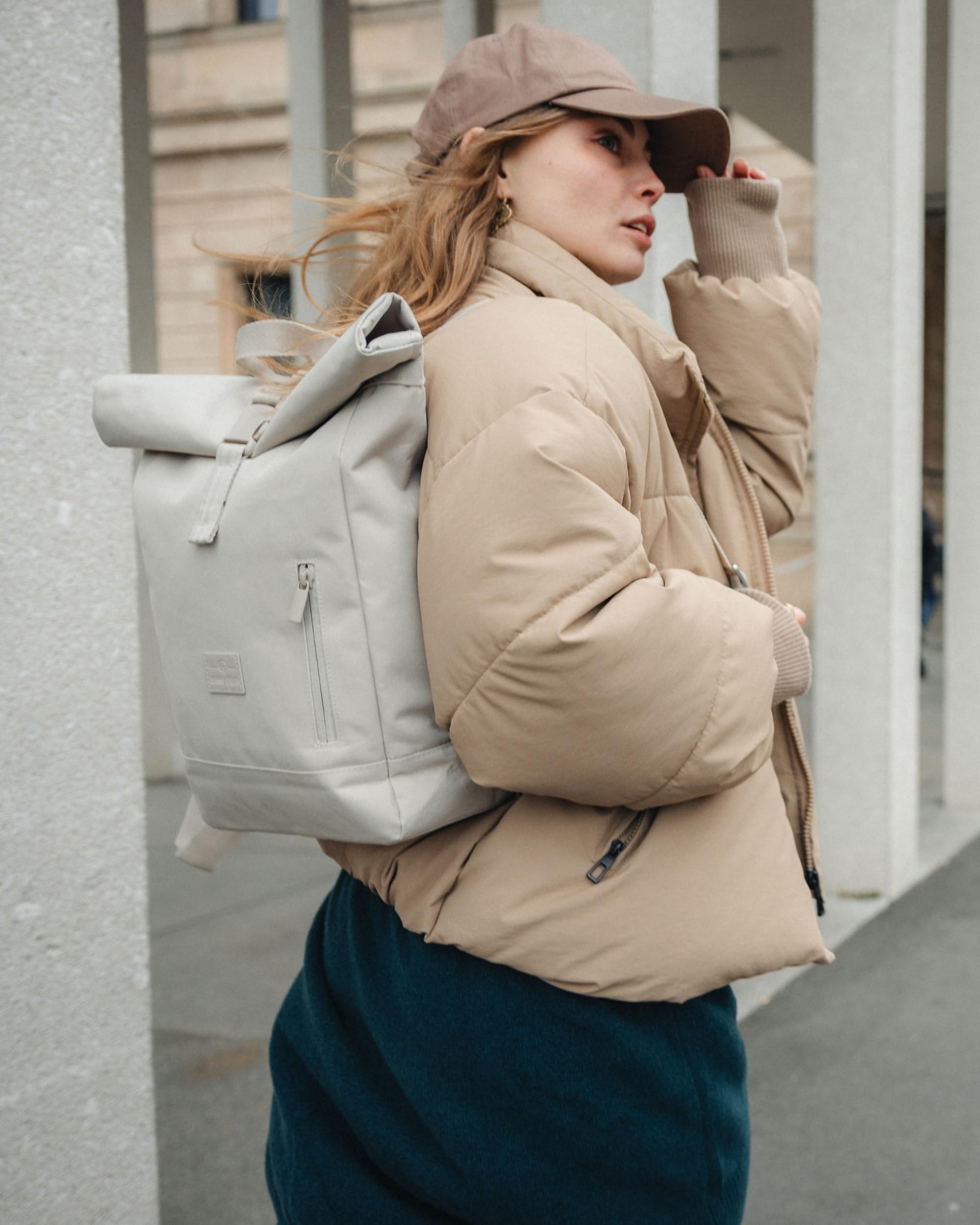 Johnny Urban Zaino Donna e Uomo Bianco - Robin Small - Zainetto Rolltop per Lavoro Viaggio Università -Scomparto per Laptop 12 Pollici - Sacca Casual per Ufficio e Lavoro - Idrorepellente