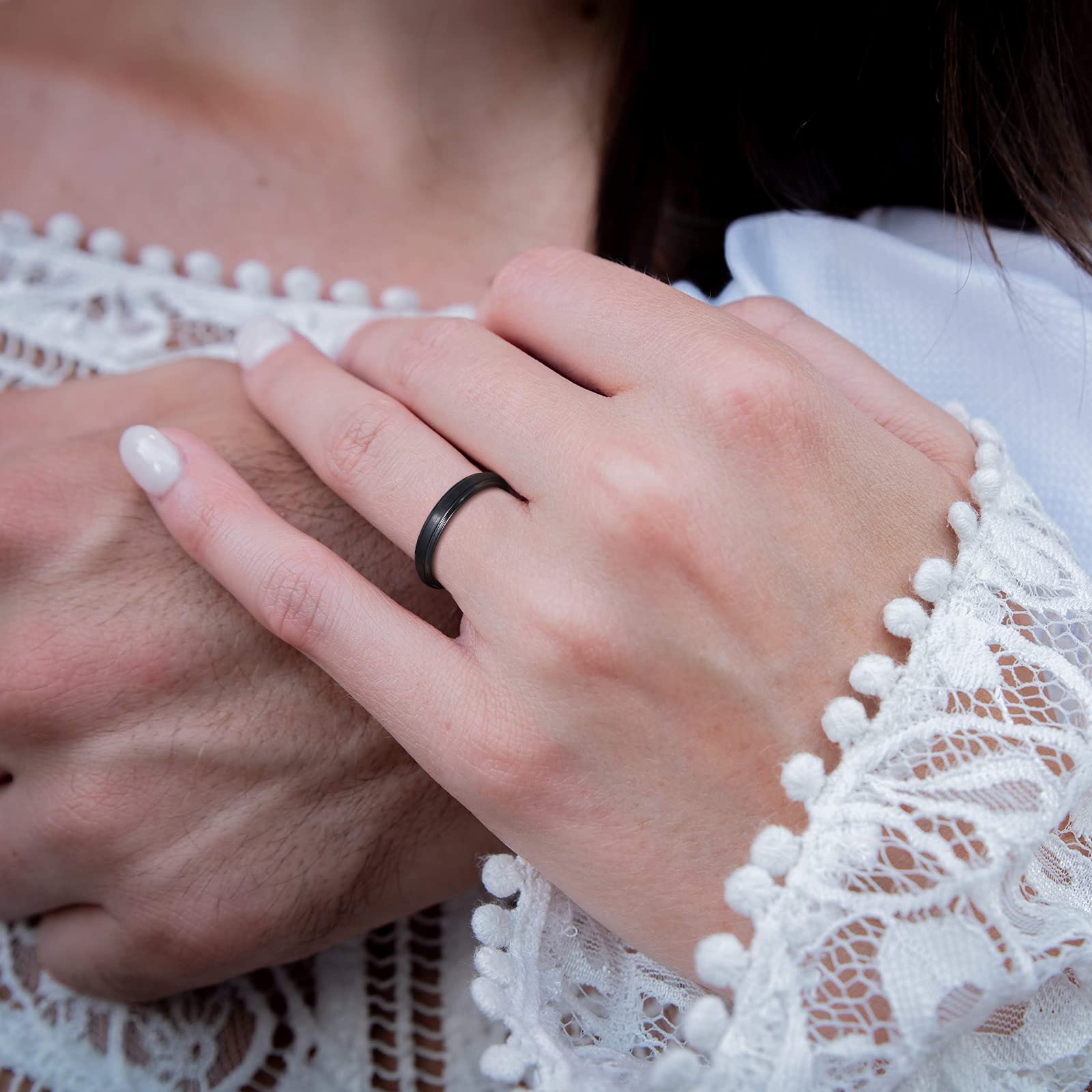 TRUMIUM Anillos de tungsteno de 4 mm, 6 mm y 8 mm para hombres y mujeres, anillo de boda de tungsteno azul plateado, oro rosa, negro, acabado cepillado mate, ajuste cómodo, talla 4-15