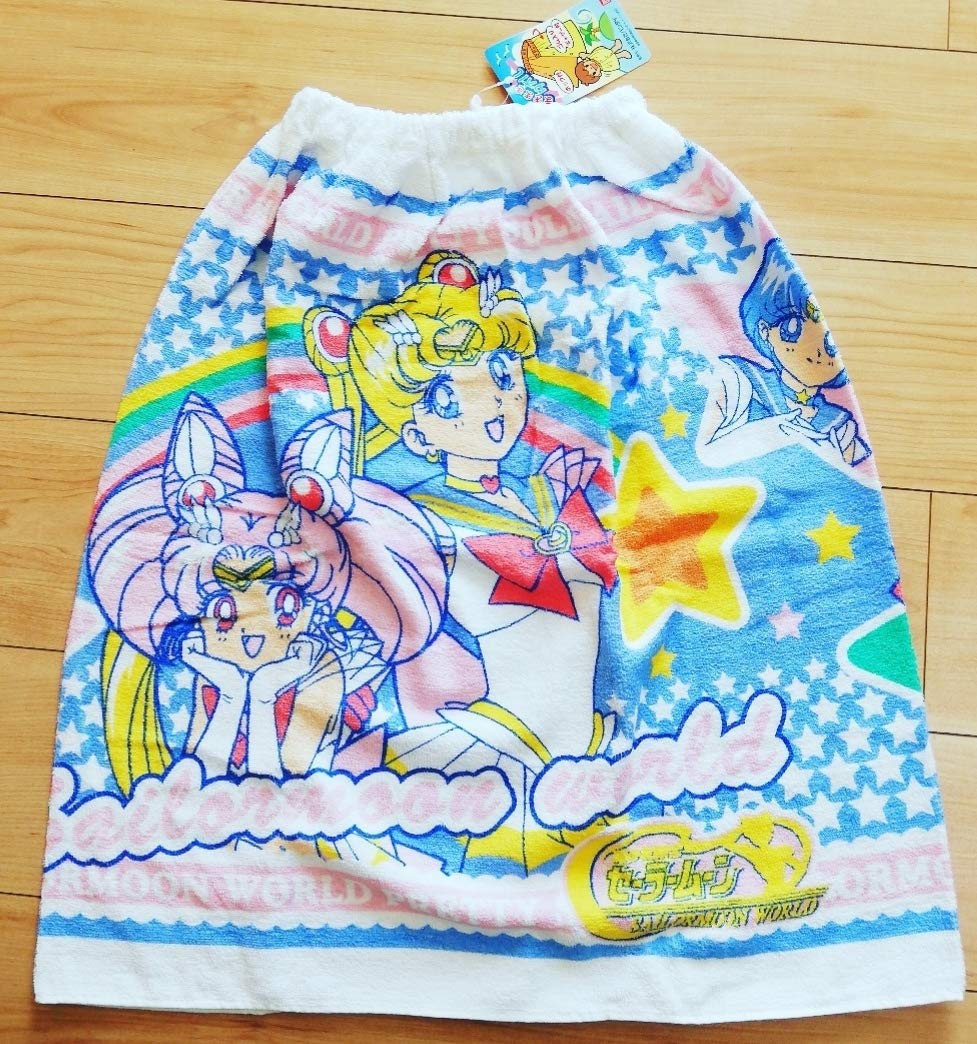 Amazon.co.jp: セーラームーン バスタオル ラップタオル プール