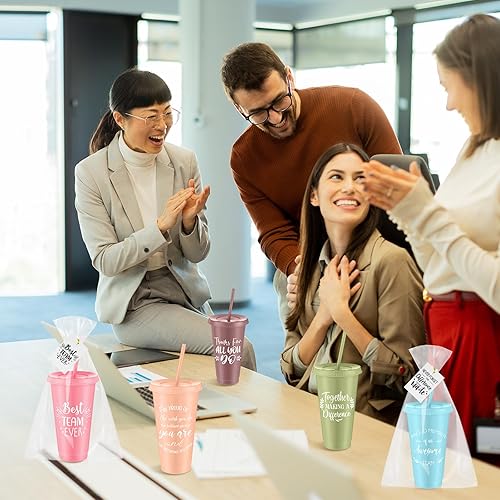 Miniatura 6 de Skylety 30 juegos de tazas de agradecimiento con tapas y pajitas a granel de plástico de 24 onzas, regalos de agradecimiento para enfermeras,