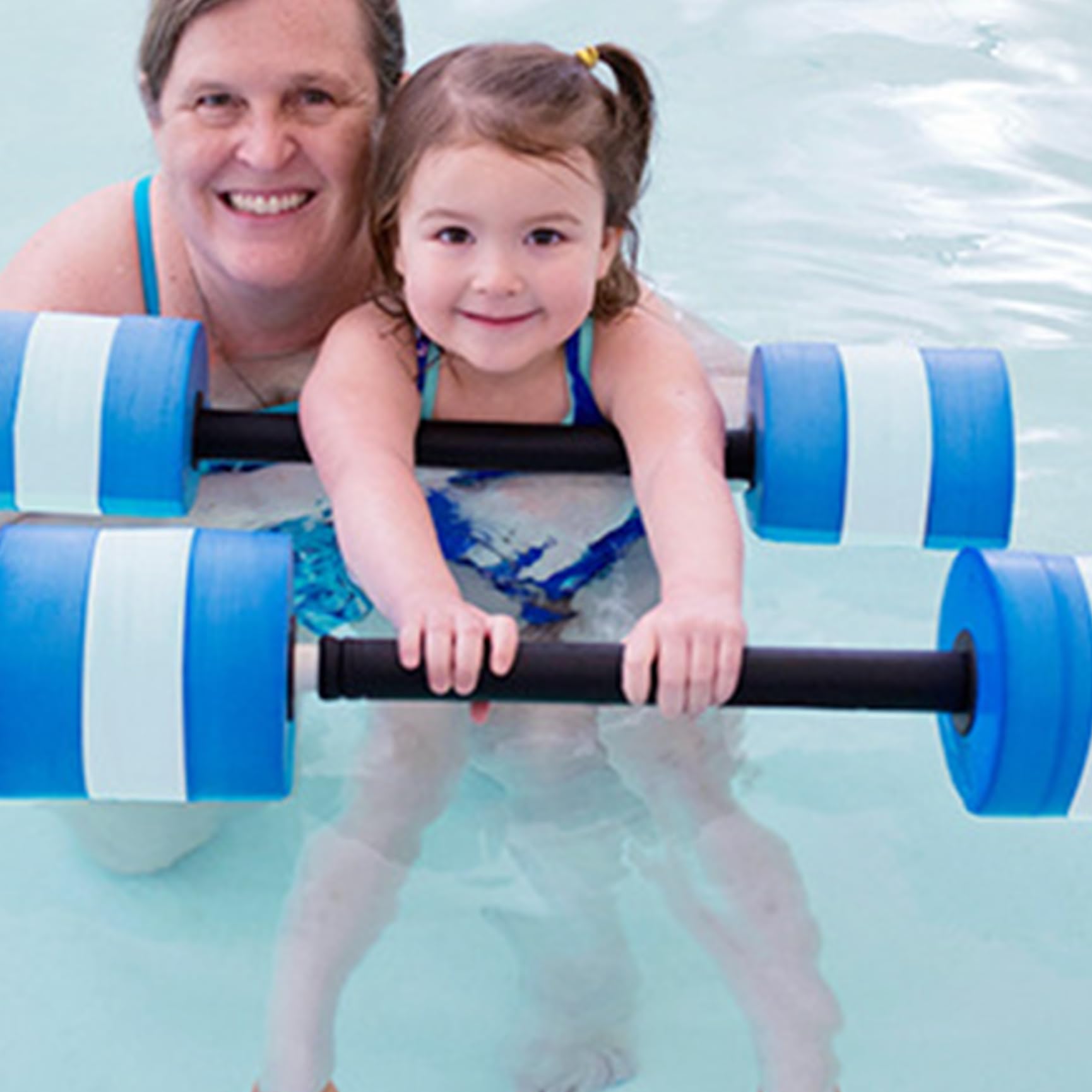 Manubri per pesi d'acqua Manubri per esercizi acquatici per aerobica in acqua, attrezzature per allenamento in piscina per lezioni di nuoto da 22, 4 pollici.