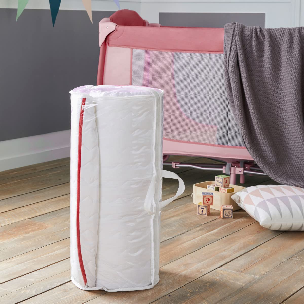 Babysom - Matelas de Voyage pour Bébé - 60x120 cm | Roulé : Idéal pour Couchage d'appoint | Microfibre Ouatinée : Accueil Doux et Moelleux | Épaisseur 3 cm | Déhoussable | Fabrication française