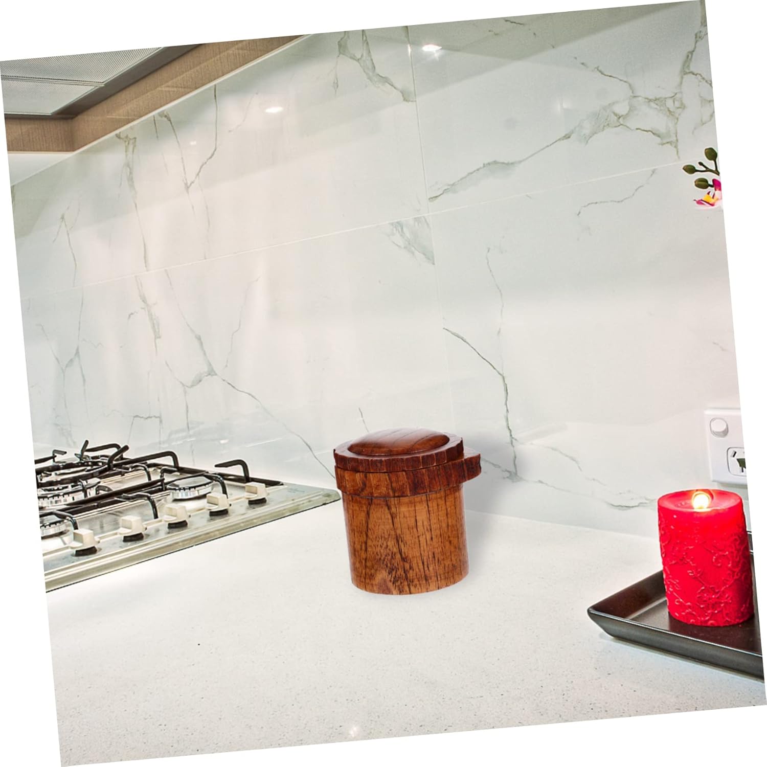 Cabilock 4pcs Vinegar Dispenser and Sauce Pot Small Retro Jujube Seasoning Container Lid for Kitchen Condiments and Food Storage