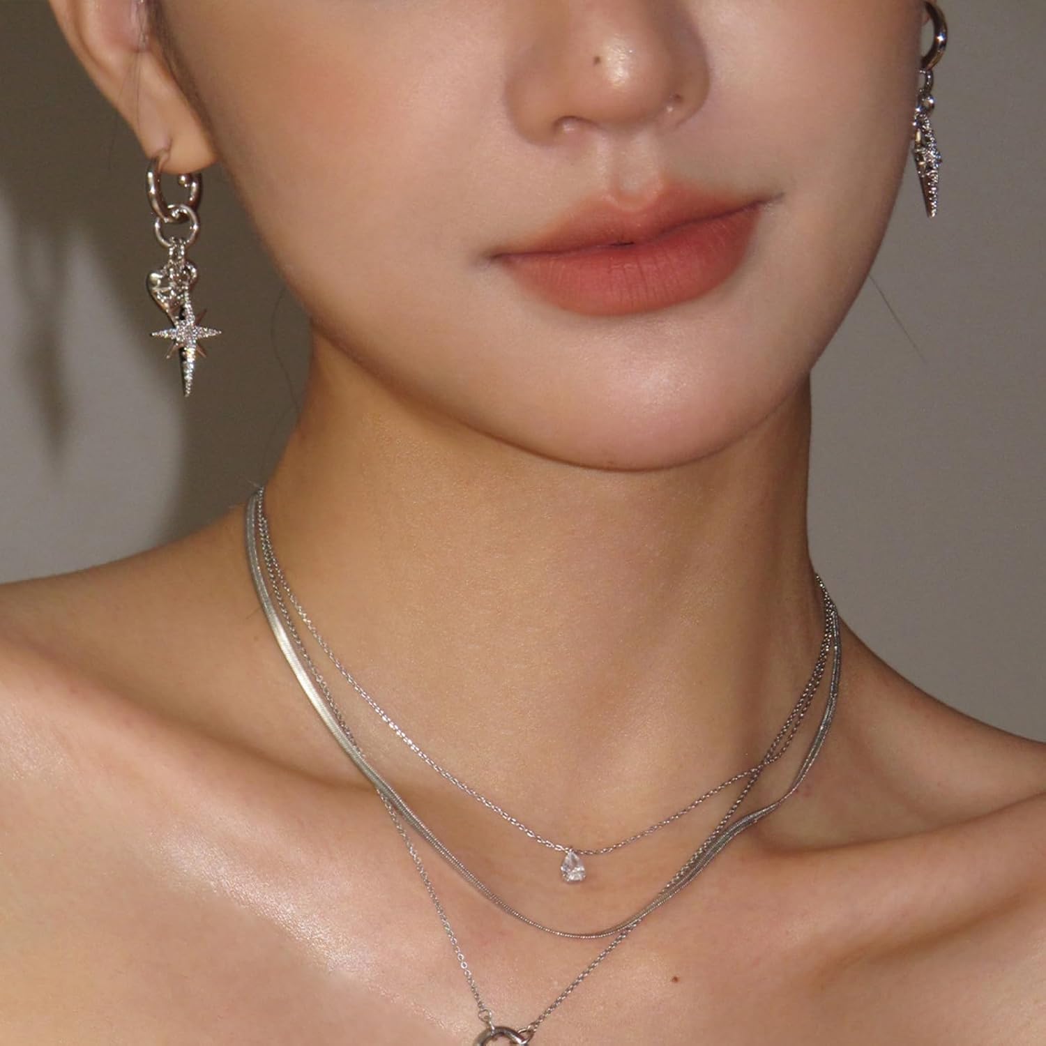 Bi&Yamigeo Starburst Heart Dangle Huggie Earrings,Silver Lightweight Hoop Earrings With Rhinestone Eight Point Star Love Heart Peandant Drop Charms Jewelry for Women - Image 3